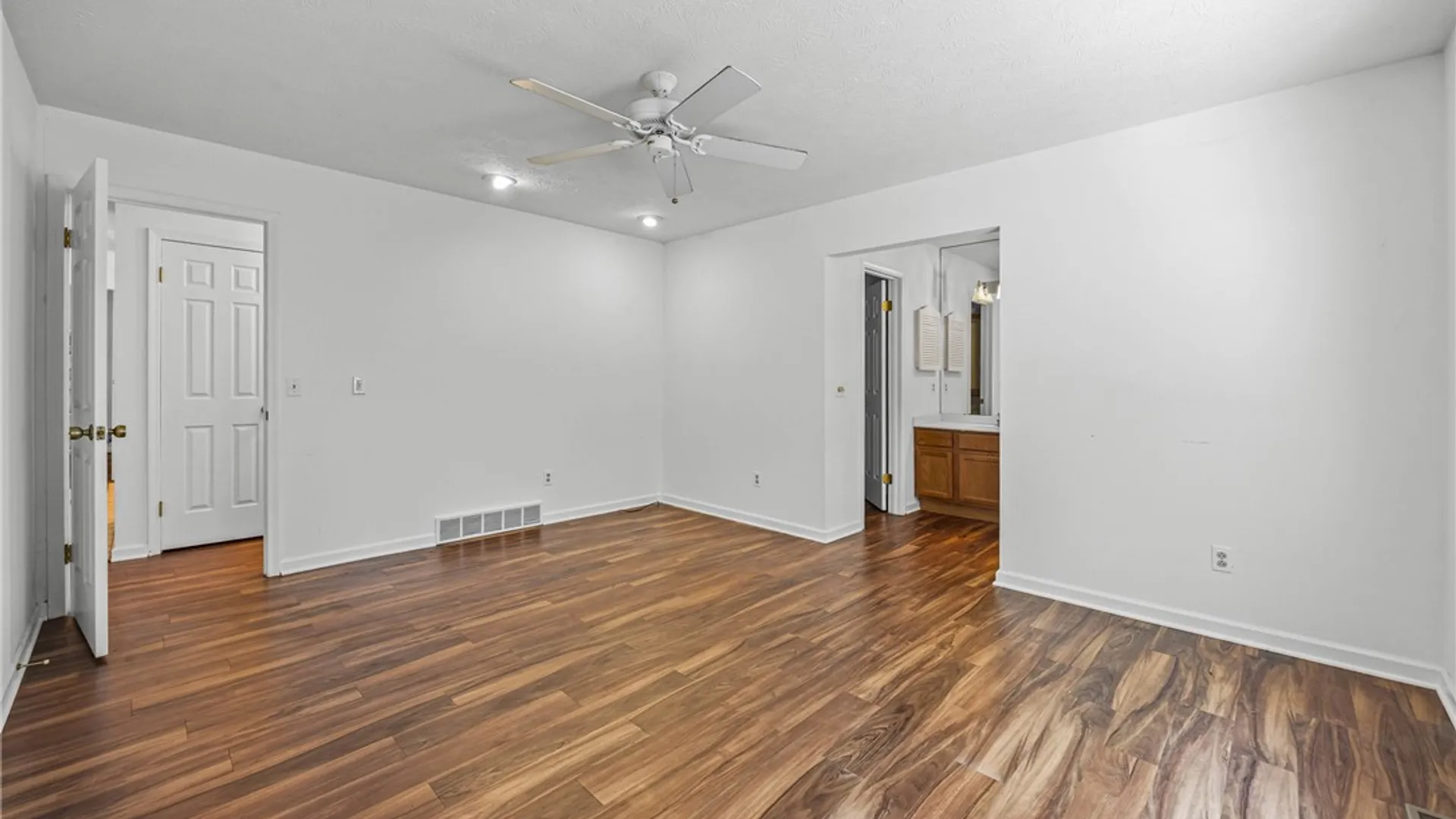 Property at 80 Stonington Drive, Pittsford, NY 14534 13
