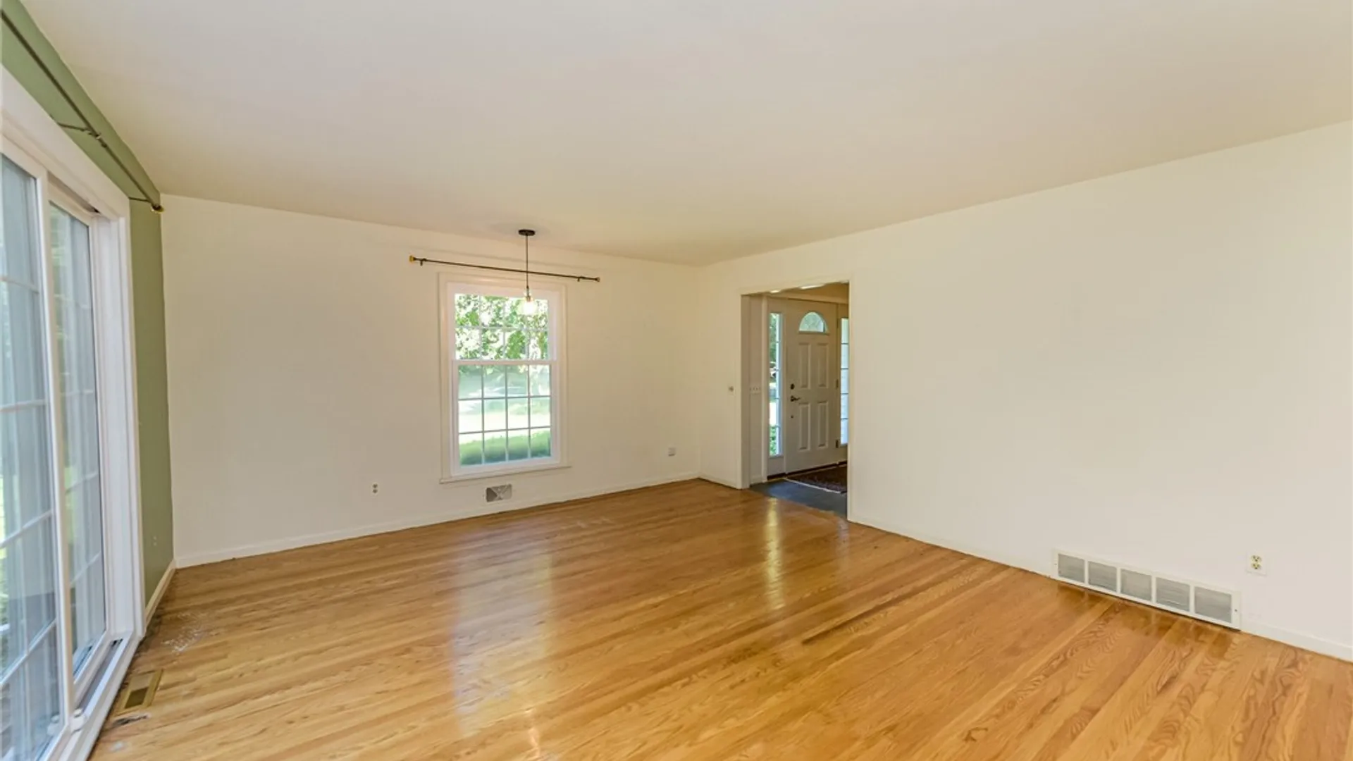 Property at 1216 Gerrads Cross, Webster, NY 14580 20