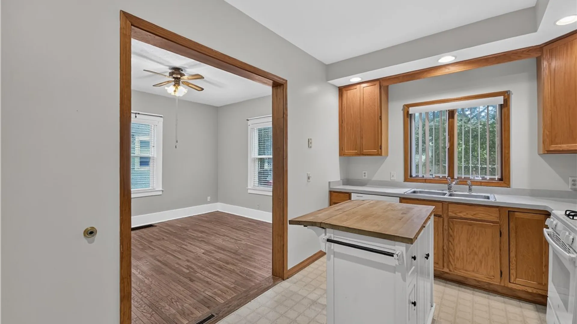 Property at 68 Kron Street, Rochester, NY 14619 11