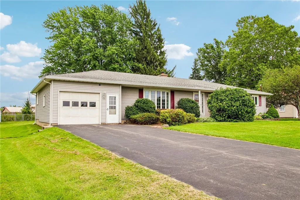 Property at 3810 Sweden Walker Road, Clarkson, NY 14420