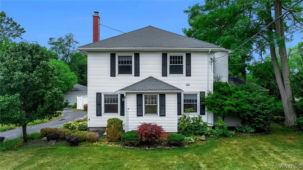 Property at 5274 Columbia Avenue, Hamburg, NY 14075
