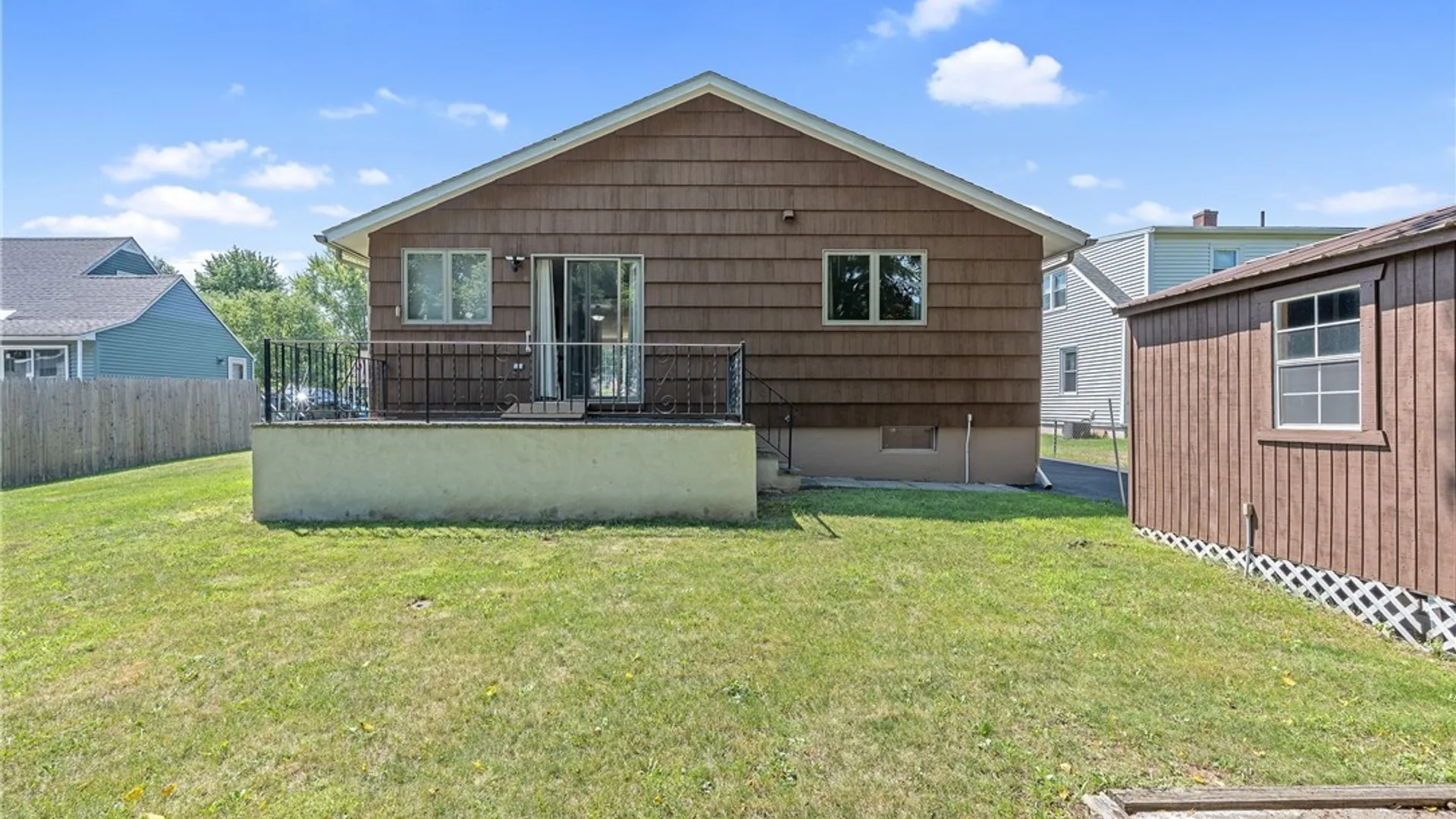 Property at 224 Kenwick Drive, Syracuse, NY 13208 19