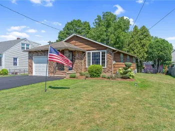 Property at 224 Kenwick Drive, Syracuse, NY 13208