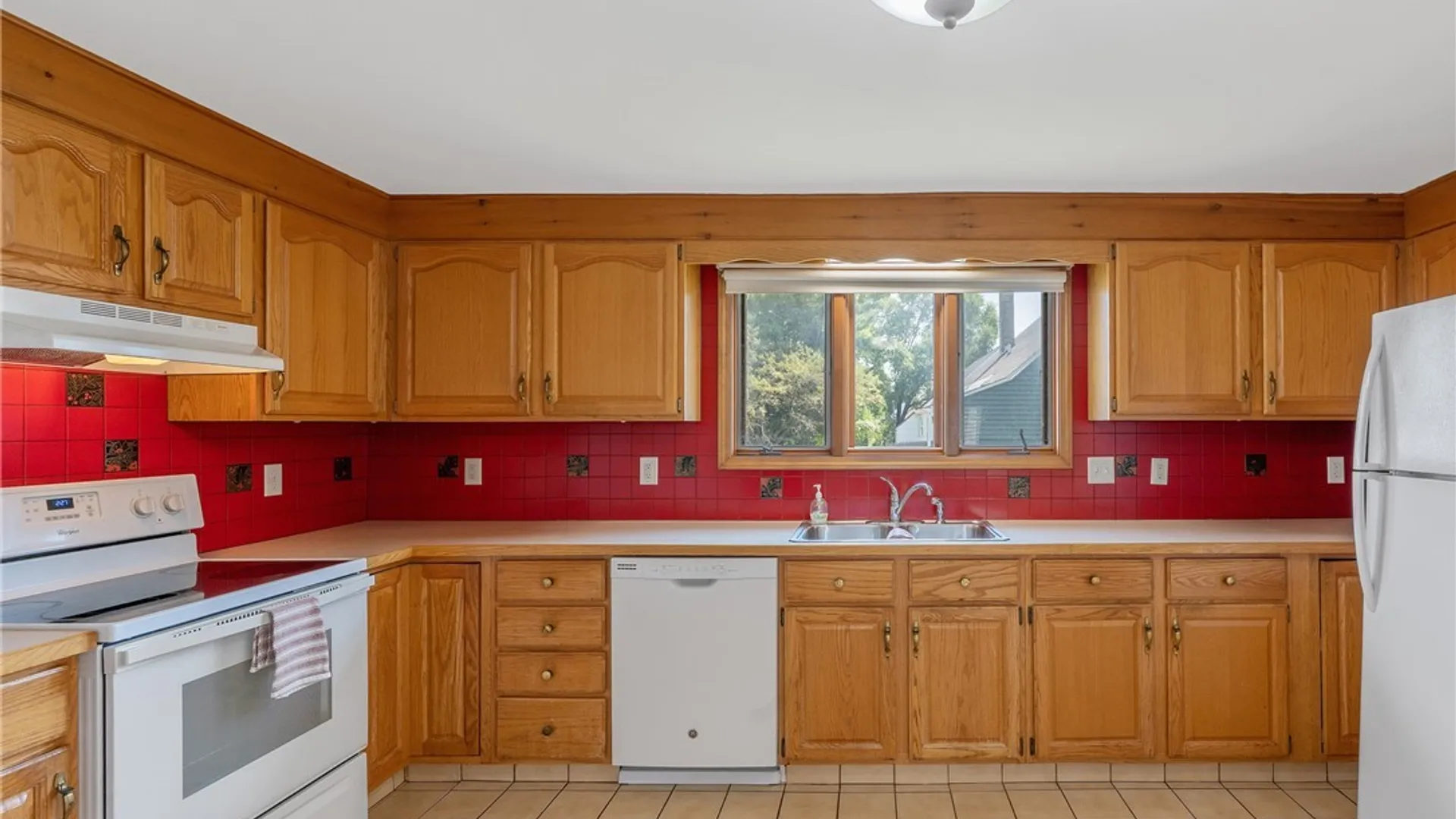 Property at 224 Kenwick Drive, Syracuse, NY 13208 30