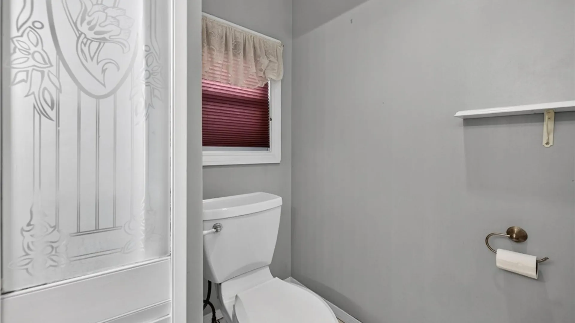 Property at 153 Indian Church Road, Buffalo, NY 14210 16
