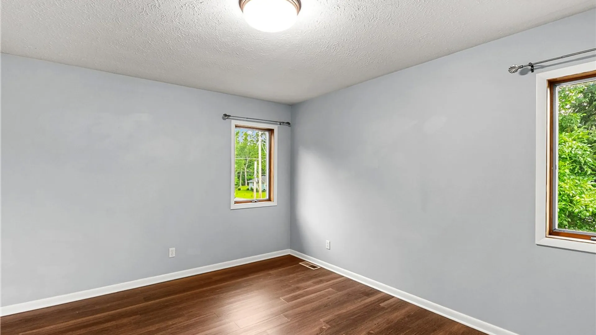 Property at 318 Webster Rd, Webster, NY 14580 24