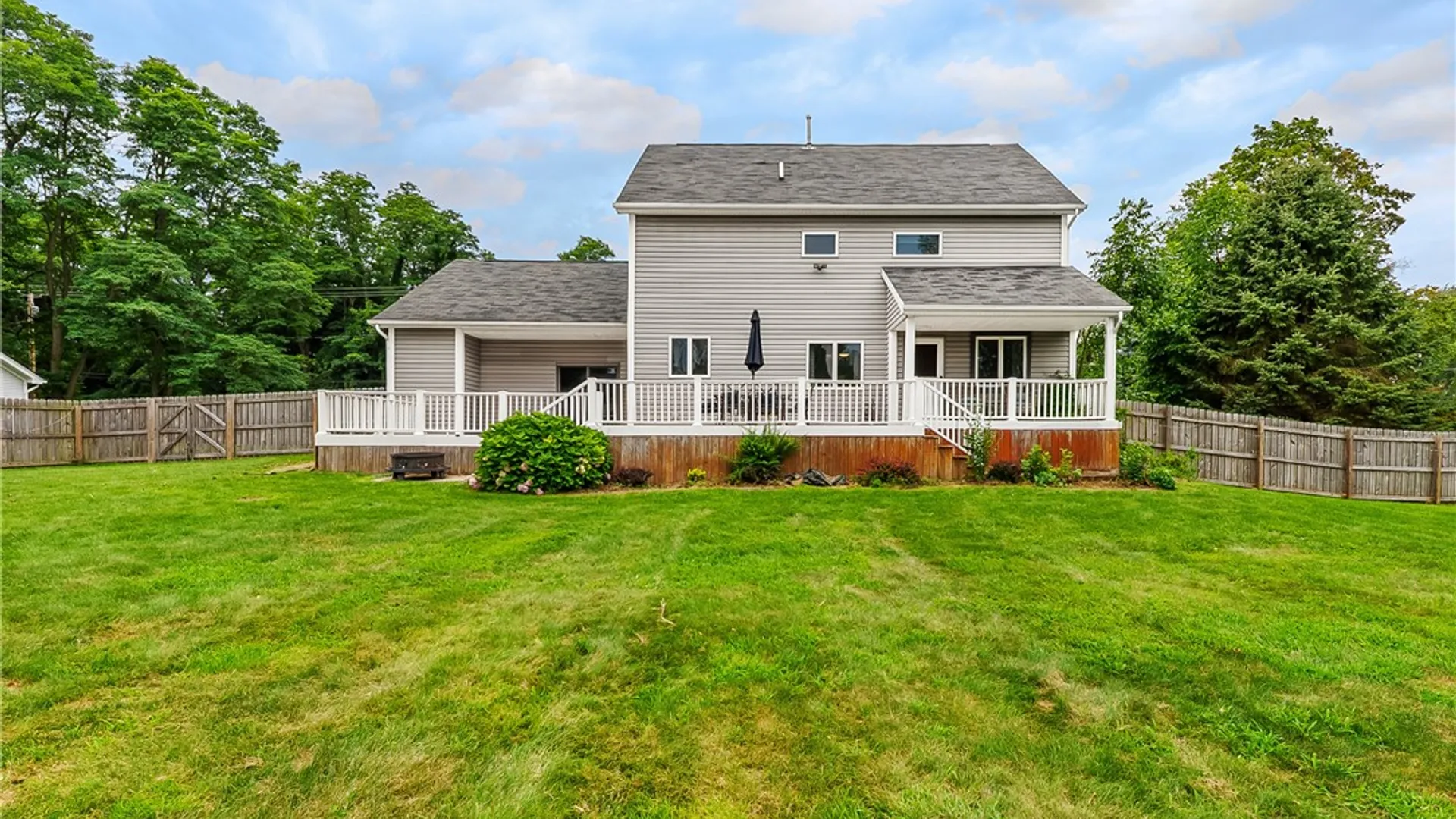Property at 318 Webster Rd, Webster, NY 14580 40