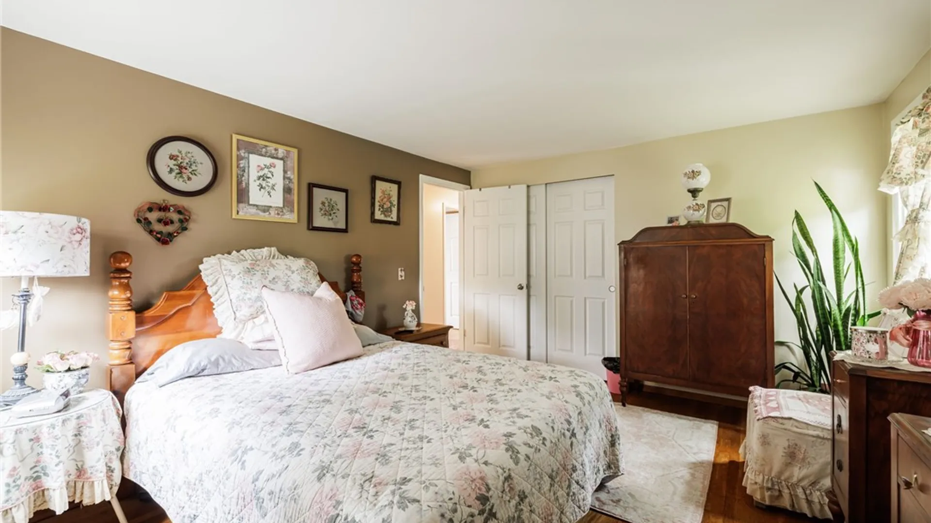 Property at 1964 Paddy Ln, Ontario, NY 14519 23