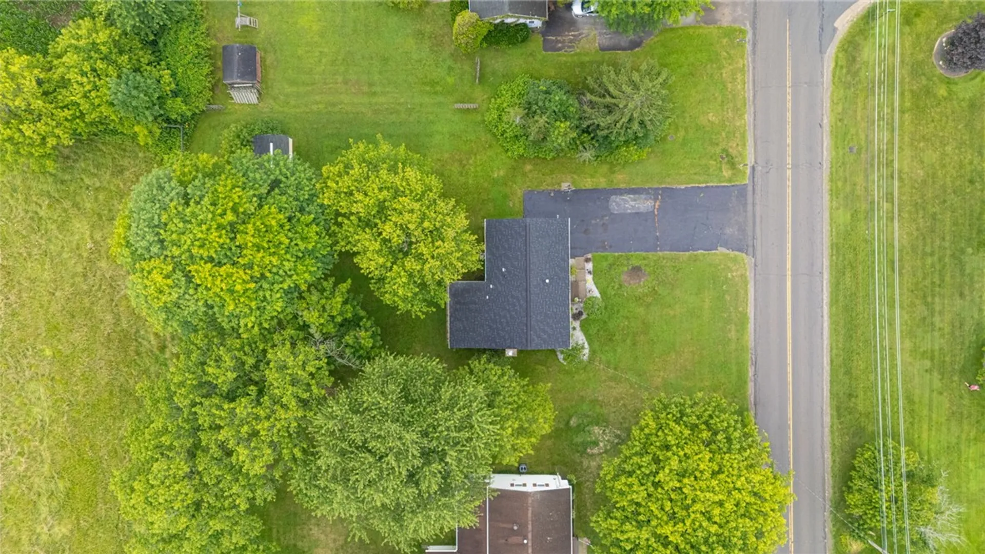 Property at 1964 Paddy Ln, Ontario, NY 14519 7