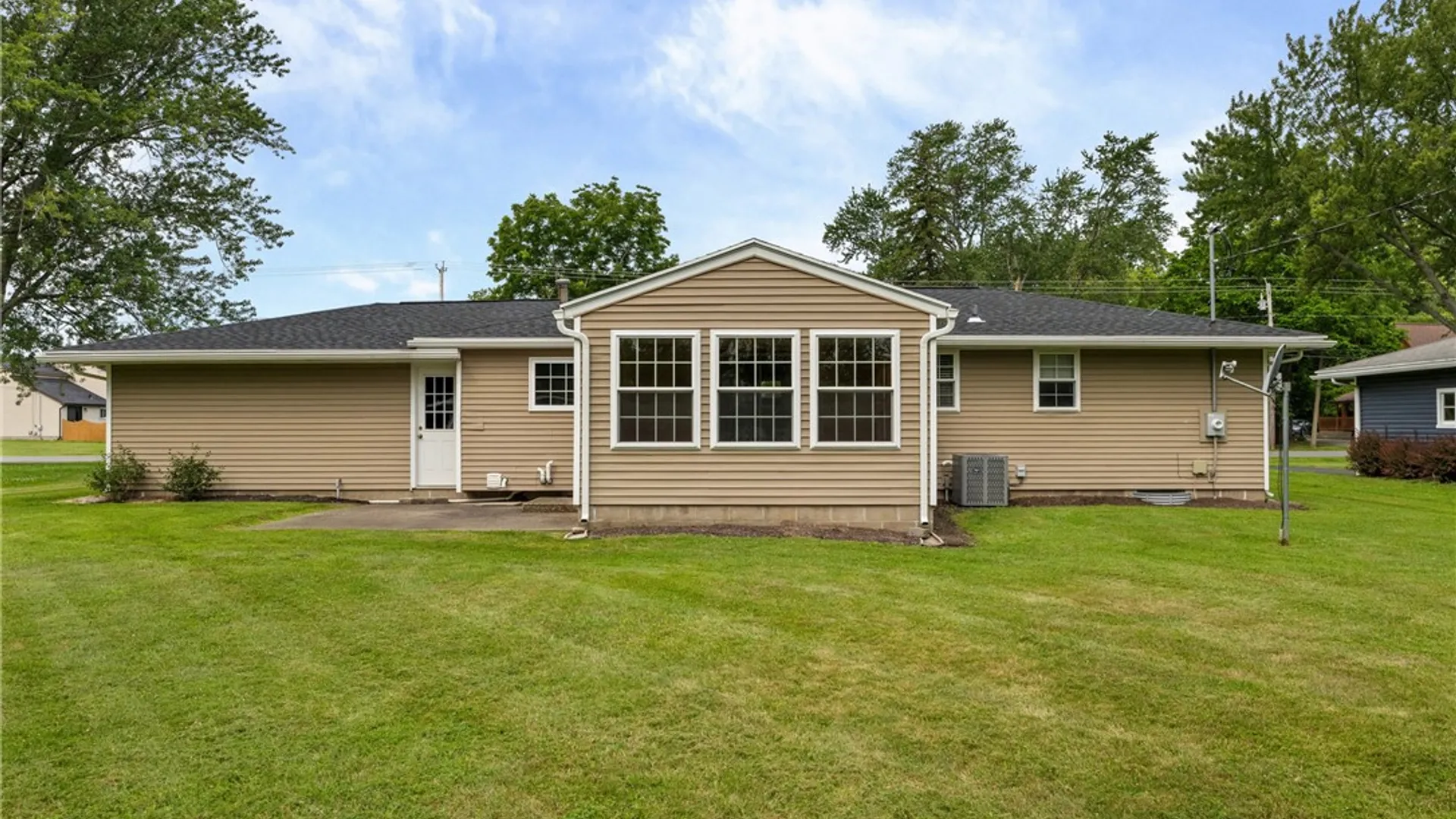 Property at 794 Flynn Road, Greece, NY 14612 40