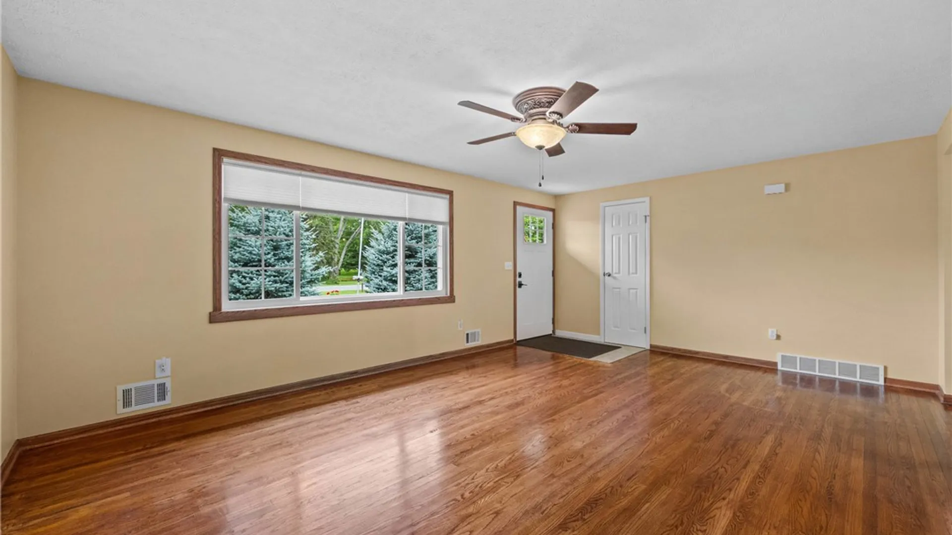 Property at 794 Flynn Road, Greece, NY 14612 8