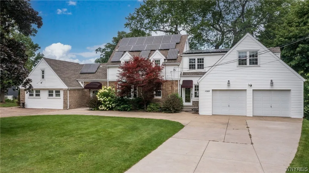 Property at 1085 Escarpment Drive, Lewiston, NY 14092