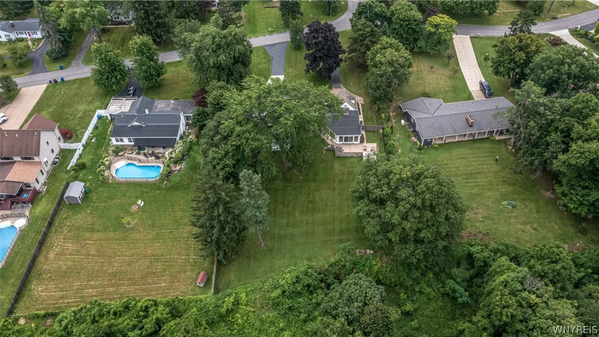 Property at 1085 Escarpment Drive, Lewiston, NY 14092 5