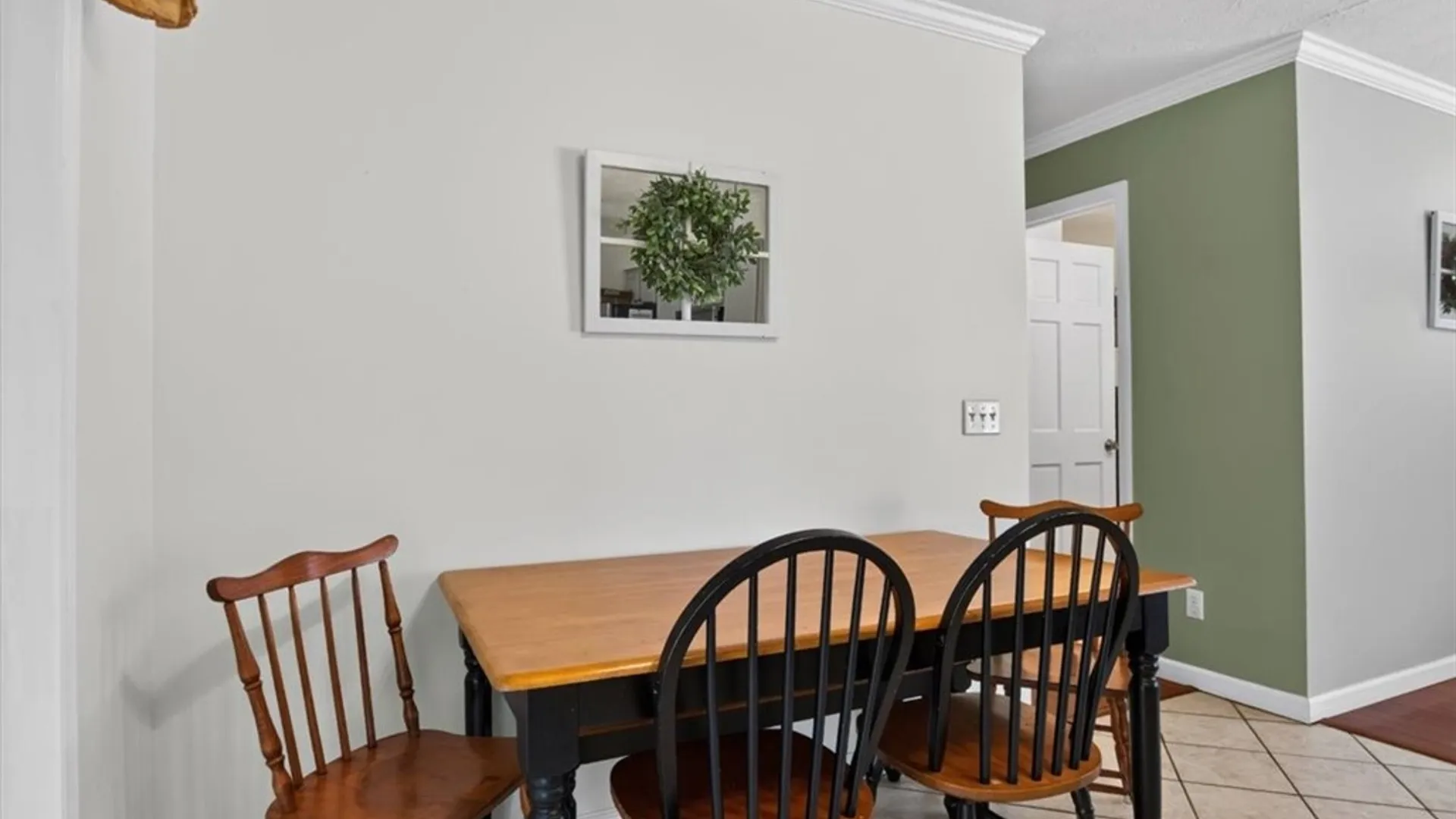 Property at 5770 Coppersmith Trl, Ontario, NY 14519 12