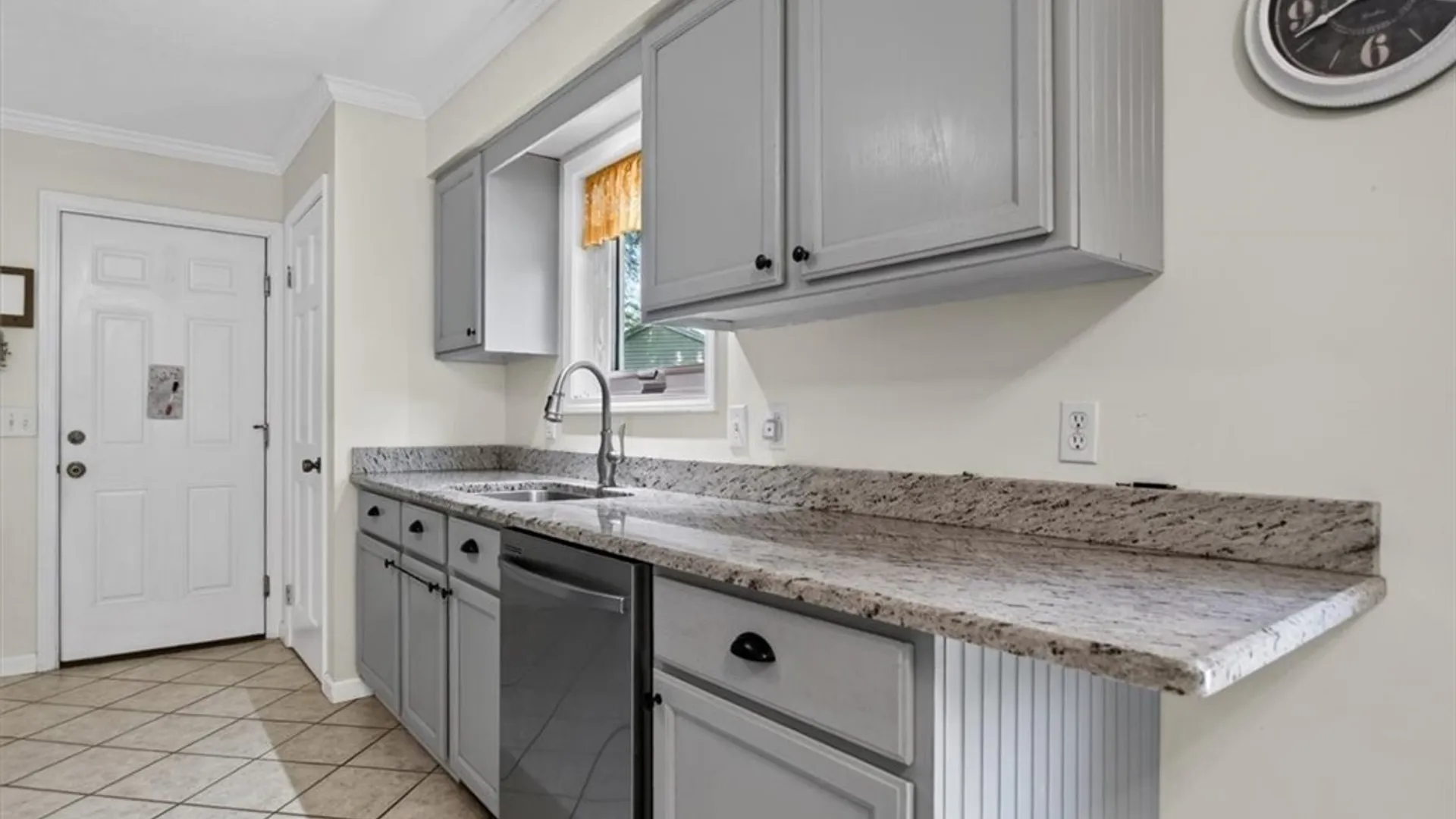 Property at 5770 Coppersmith Trl, Ontario, NY 14519 21