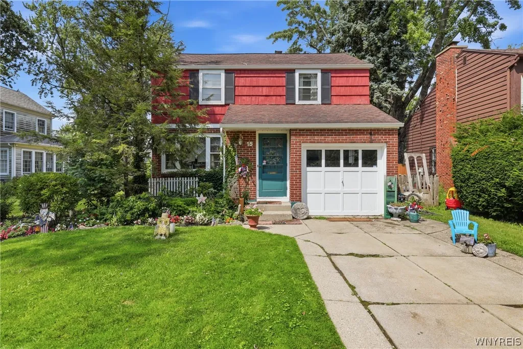 Property at 15 Colonial Drive, Amherst, NY 14226