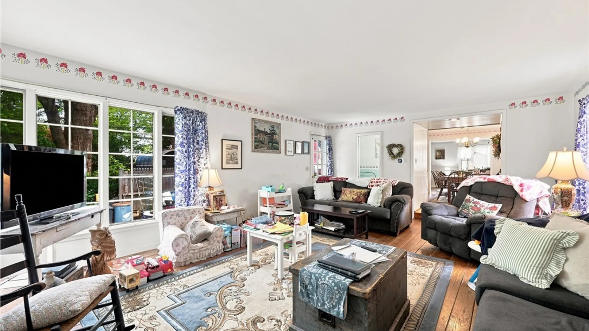 Property at 15 Colonial Drive, Amherst, NY 14226 11
