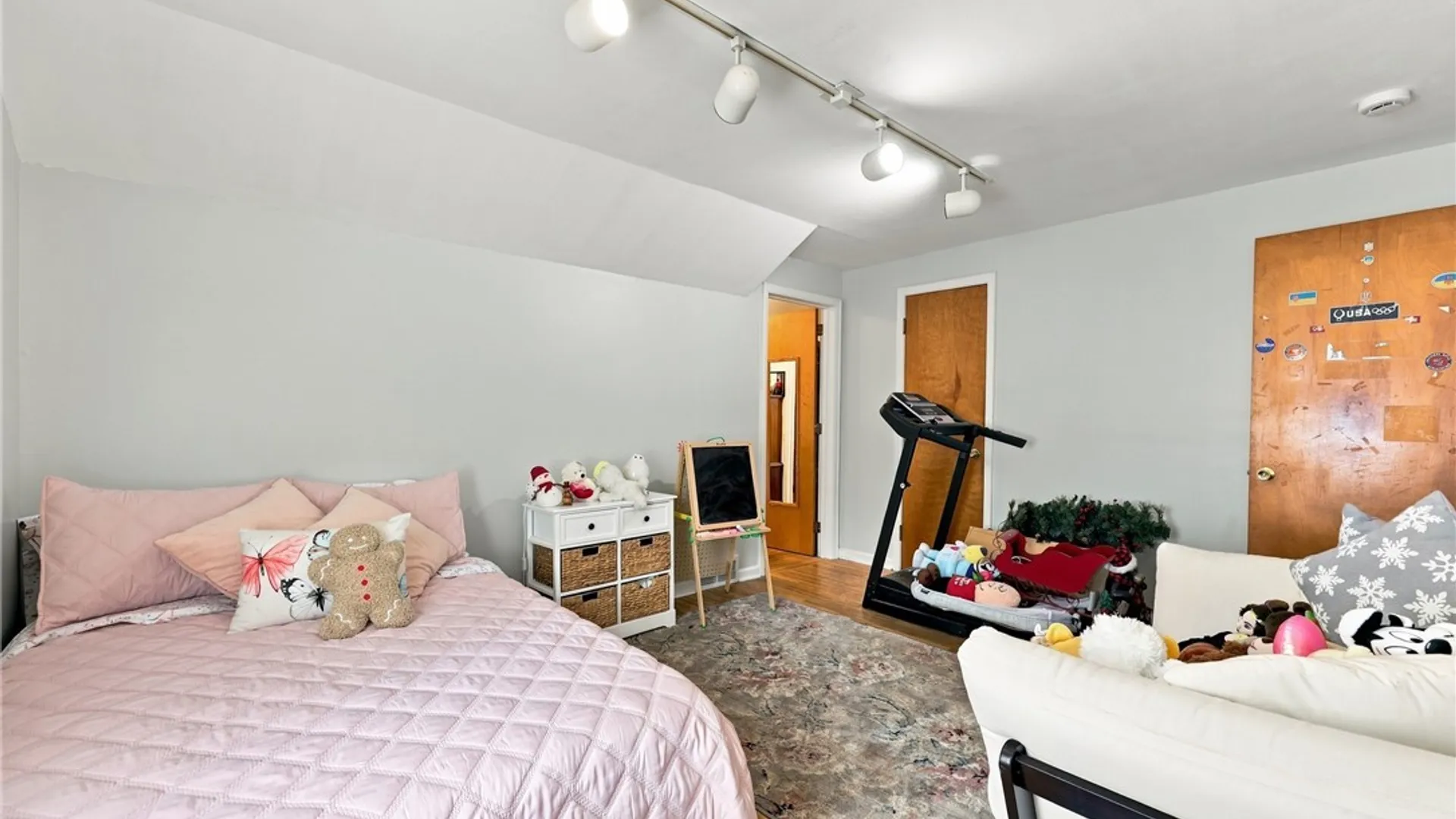 Property at 15 Colonial Drive, Amherst, NY 14226 26