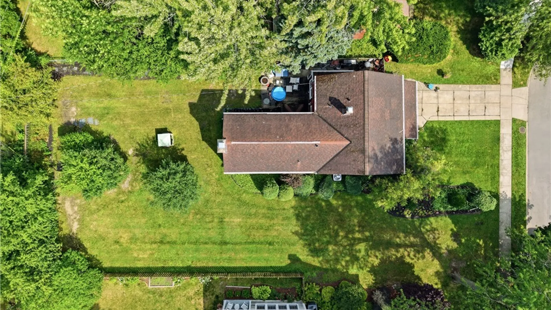 Property at 15 Colonial Drive, Amherst, NY 14226 38