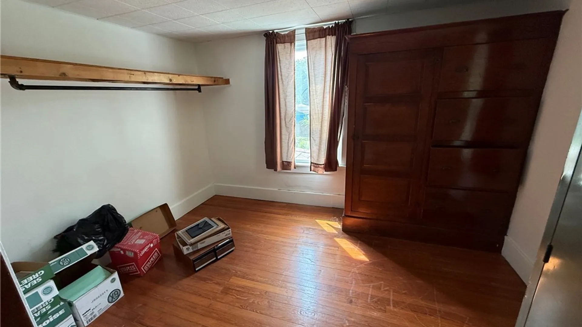 Property at 87 Dorrance Avenue, Lackawanna, NY 14218 17