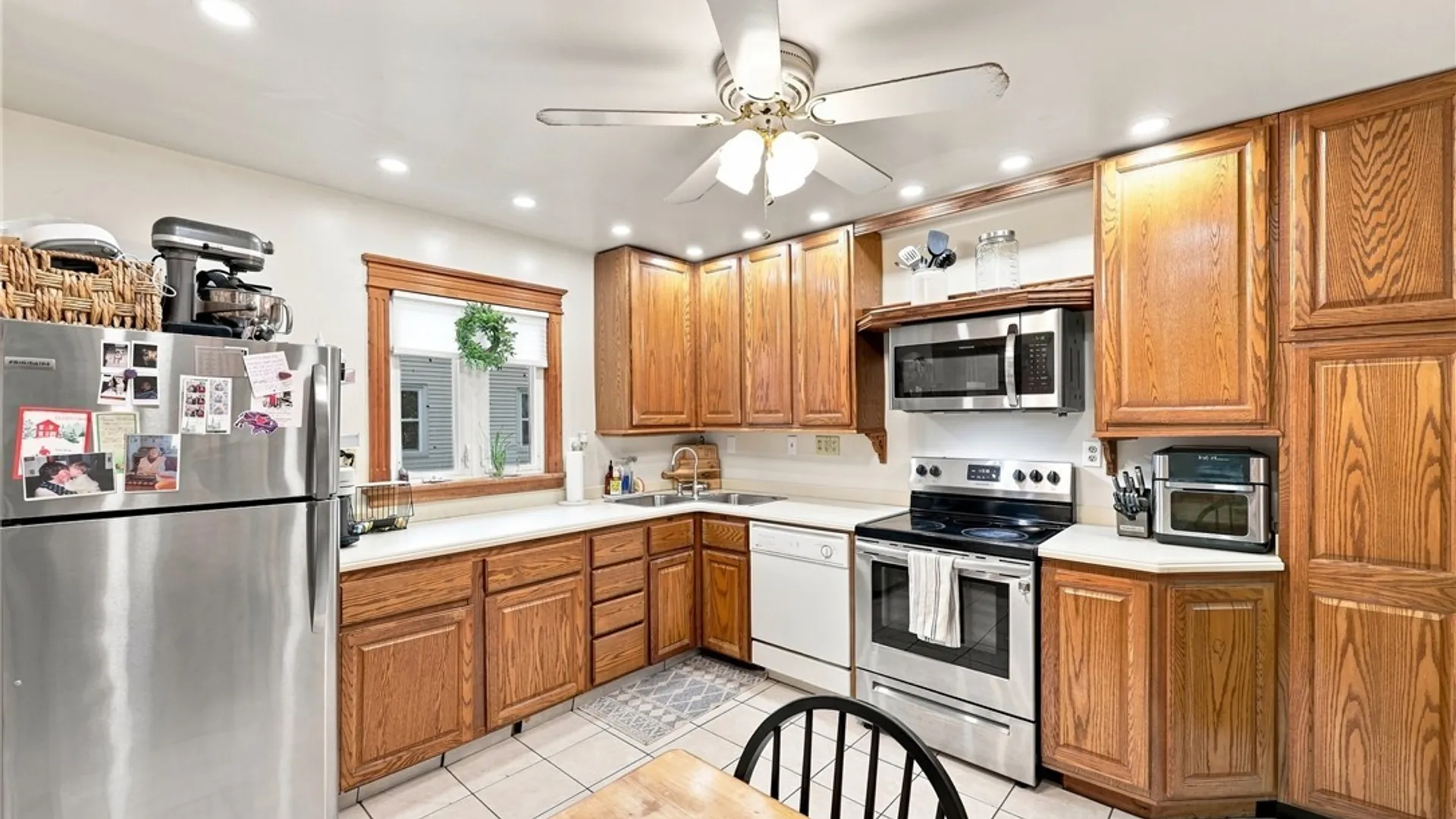 Property at 5773 Broadway Street, Lancaster, NY 14086 11