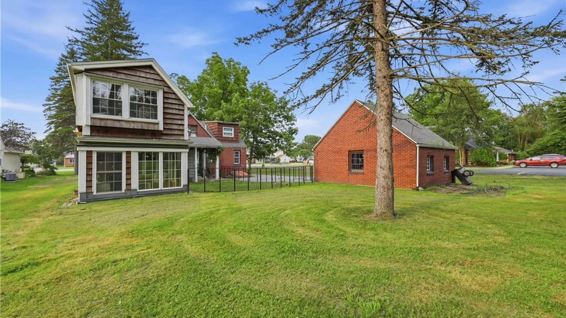 Property at 5773 Broadway Street, Lancaster, NY 14086 36