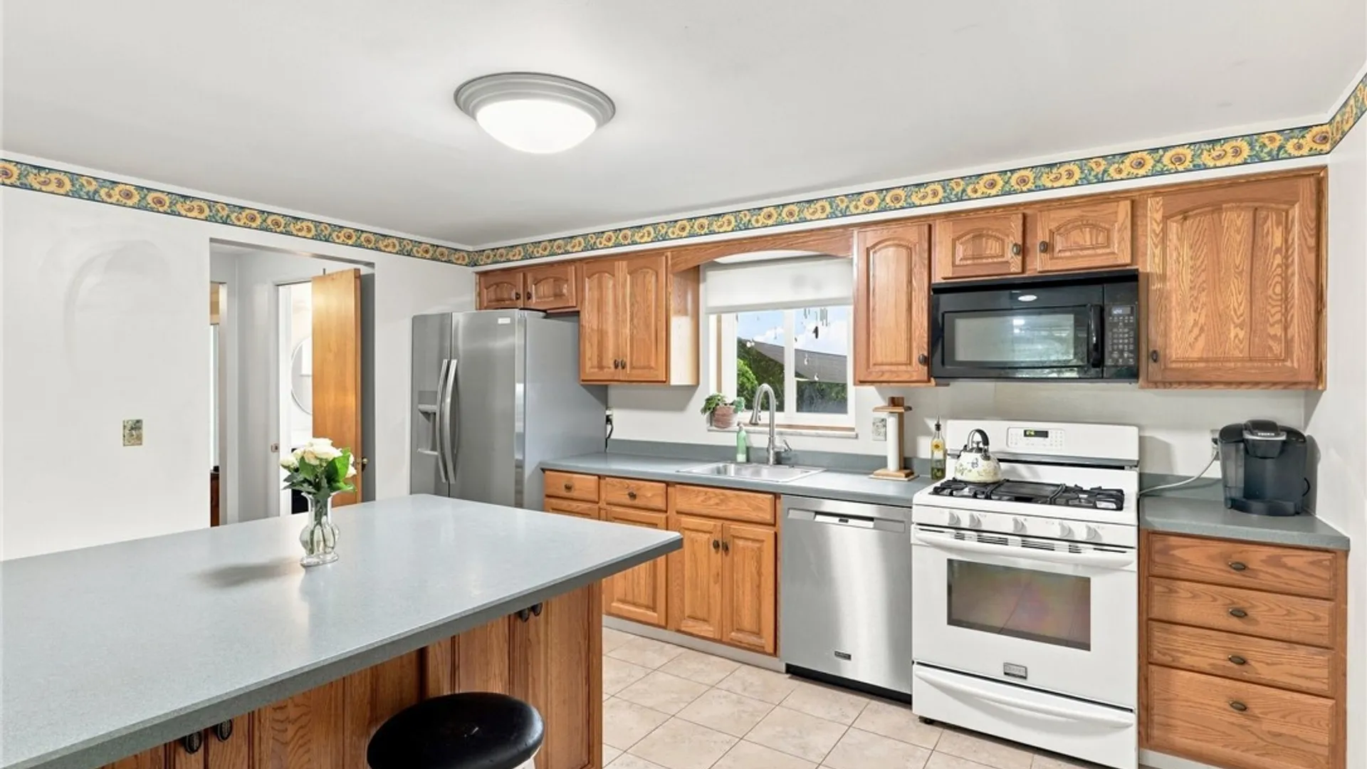 Property at 450 El Mar Drive, Greece, NY 14616 9
