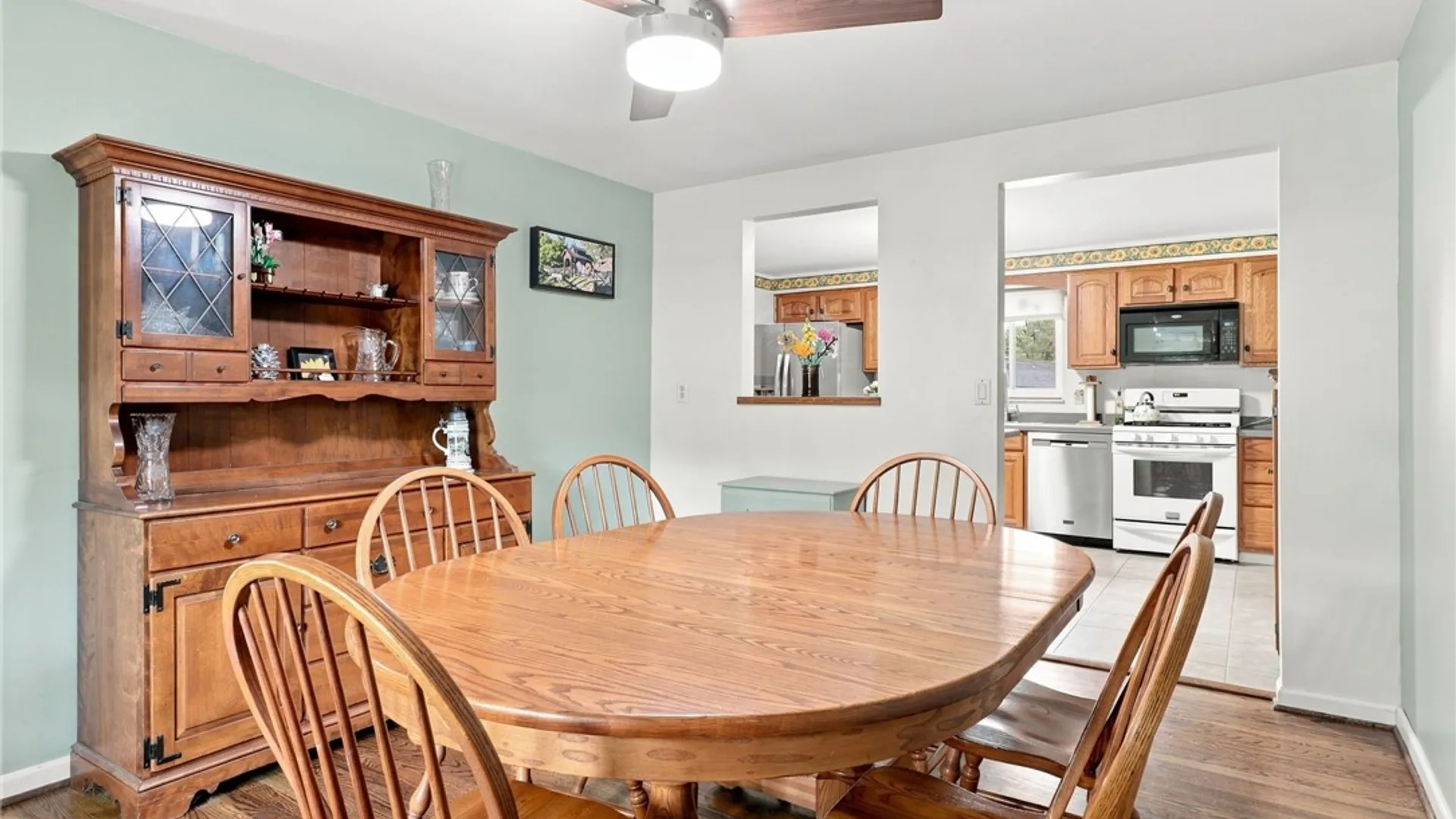 Property at 450 El Mar Drive, Greece, NY 14616 14