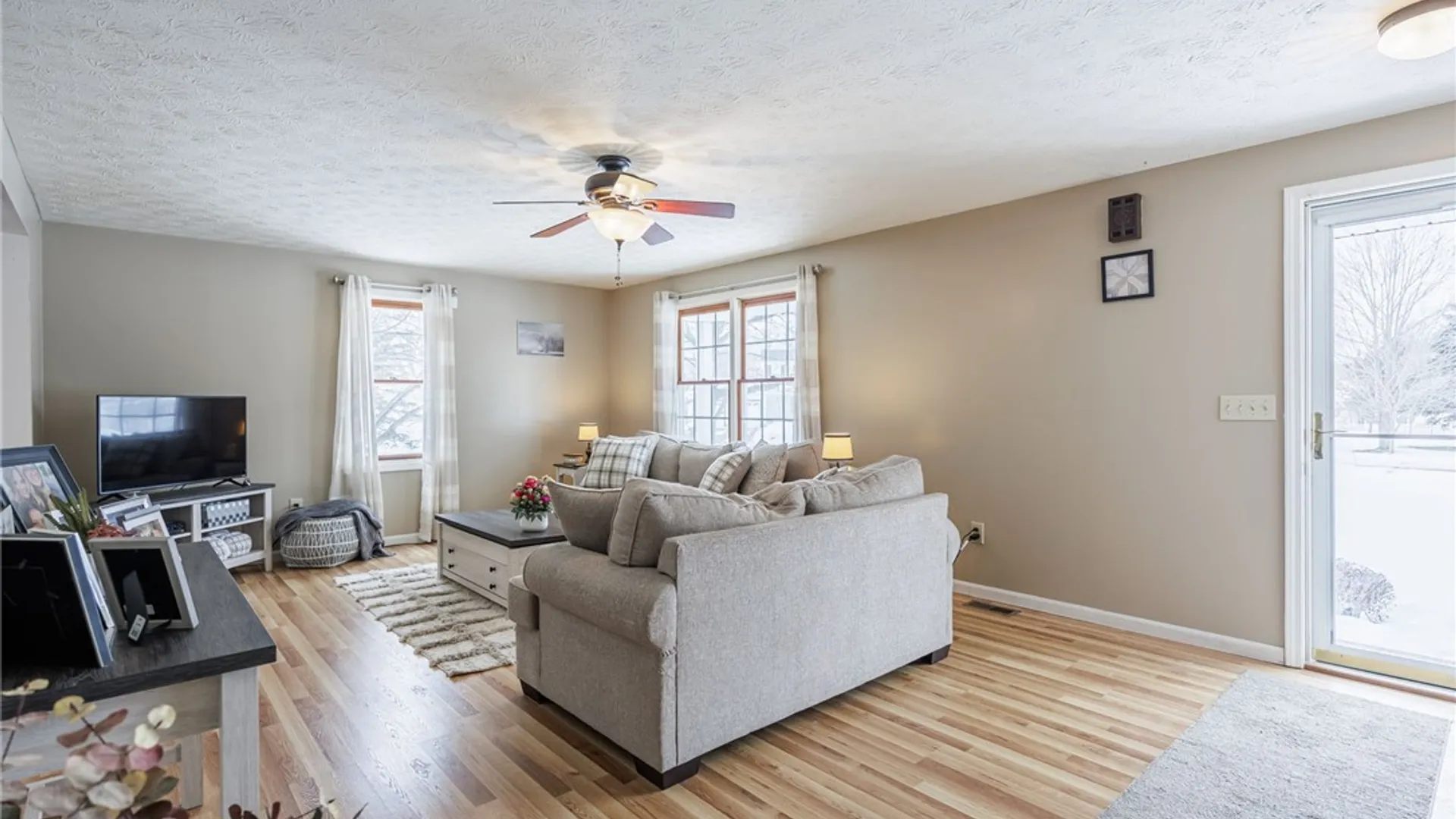 Property at 6 Tearose Meadow Lane, Clarkson, NY 14420 3