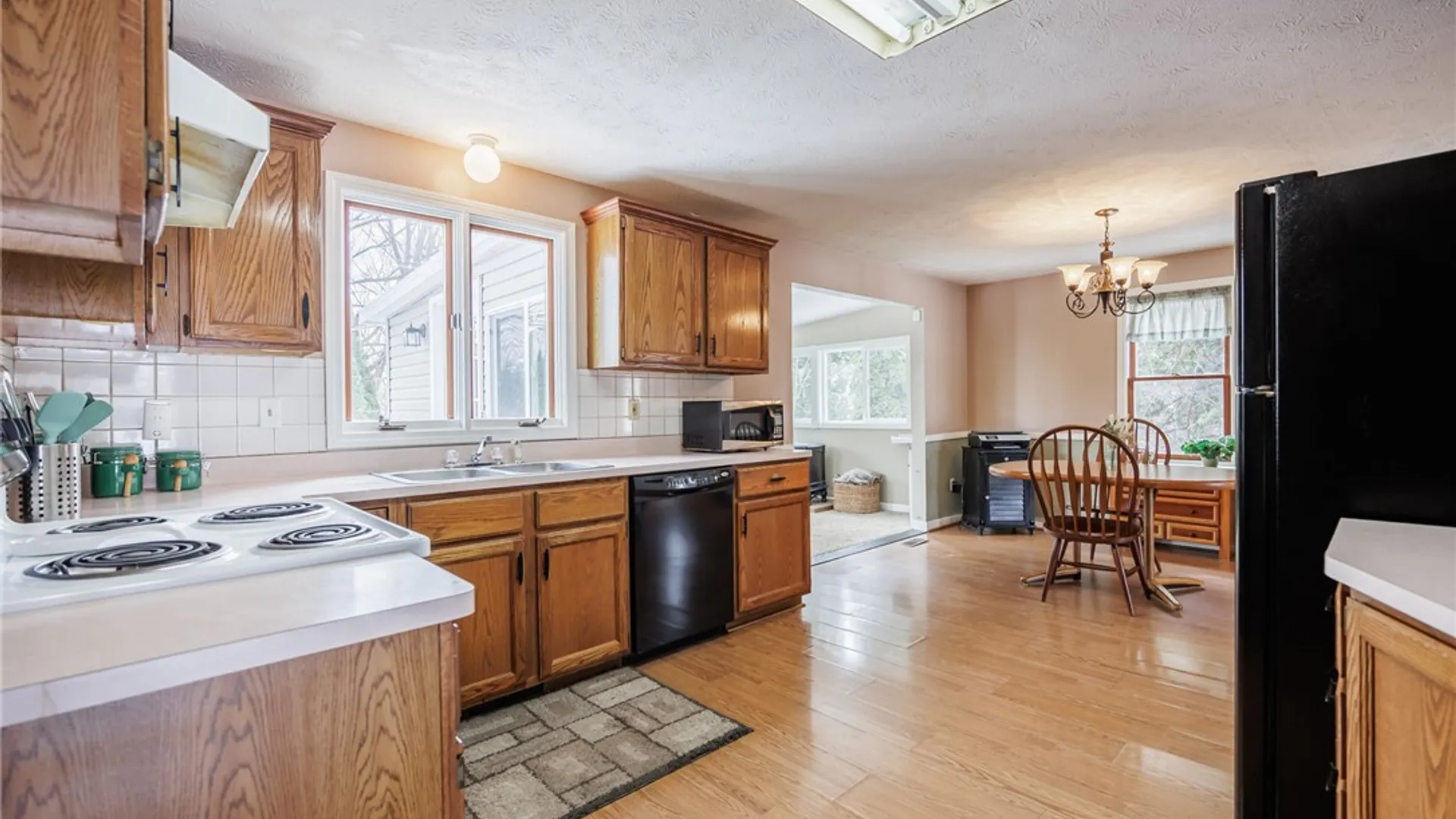 Property at 6 Tearose Meadow Lane, Clarkson, NY 14420 9