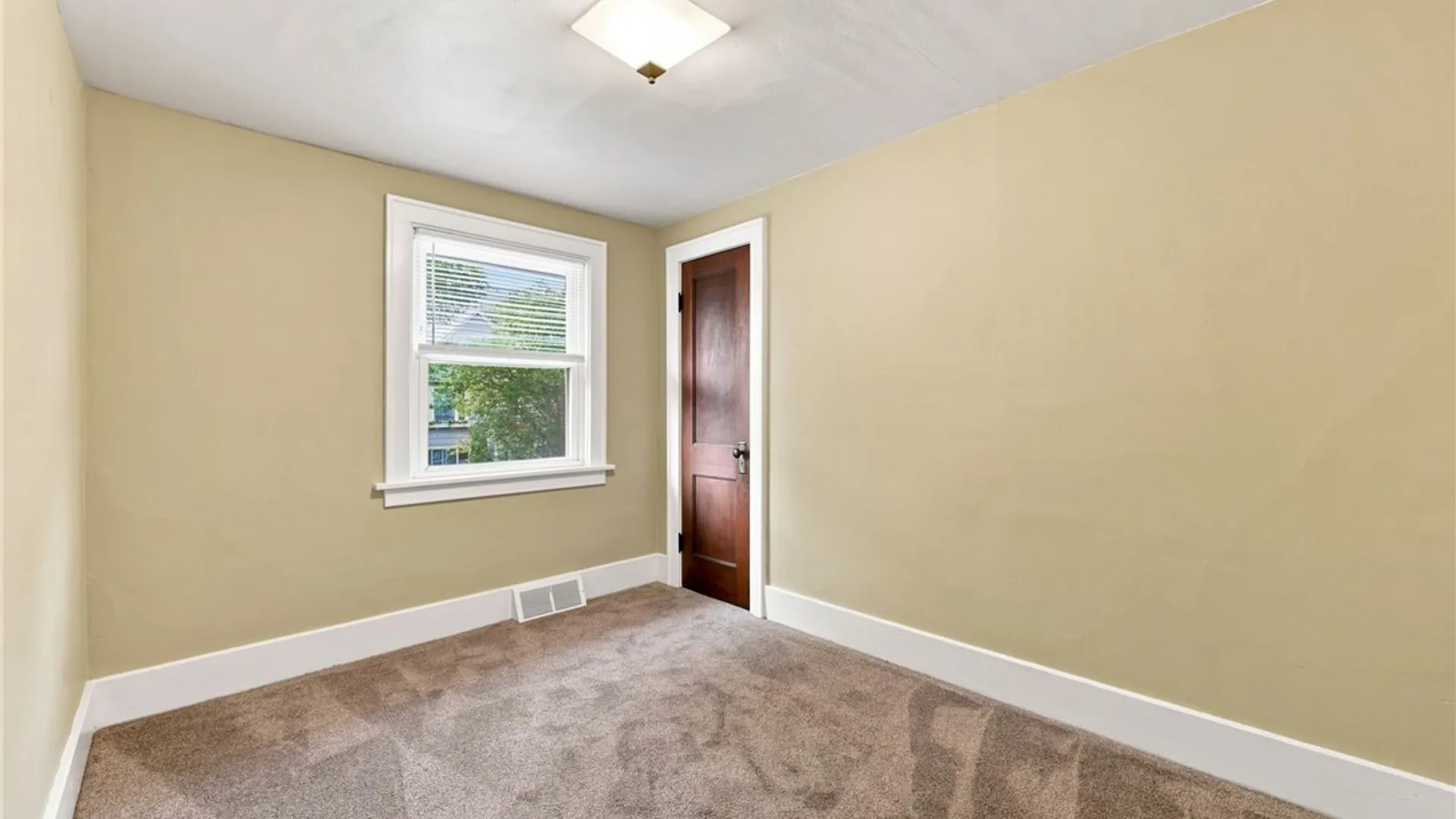 Property at 144 Lasalle Avenue, Tonawanda, NY 14217 27