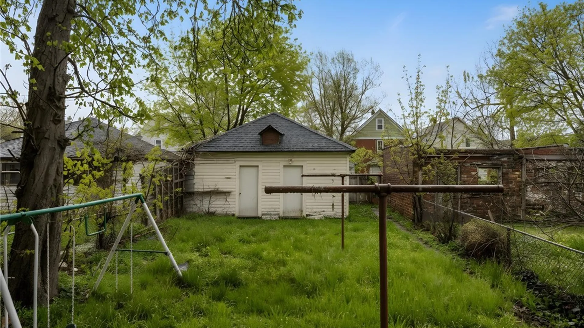 Property at 423 17th Street, Niagara Falls, NY 14303 4