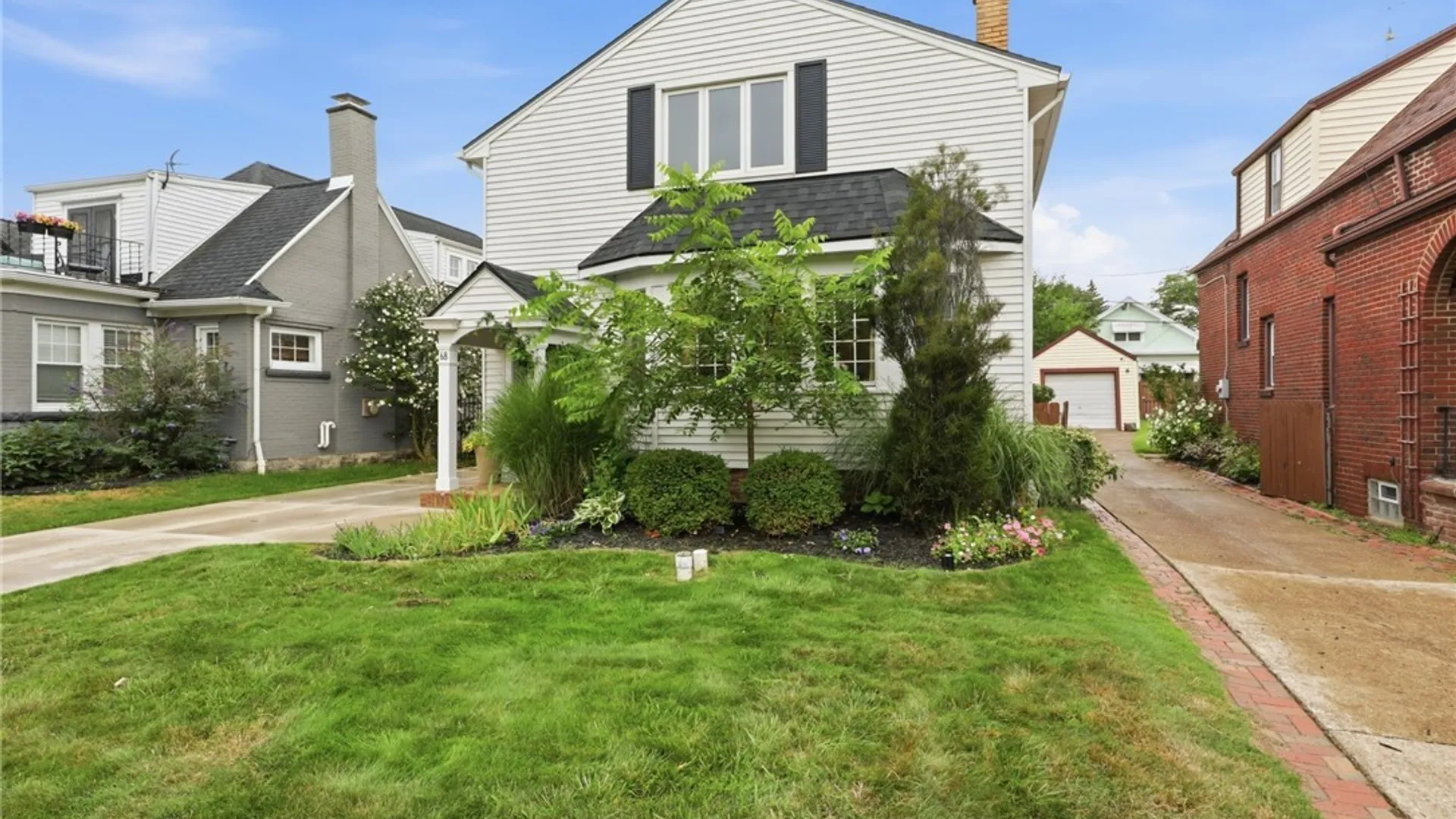 Property at 68 Radcliffe Road, Buffalo, NY 14214 3