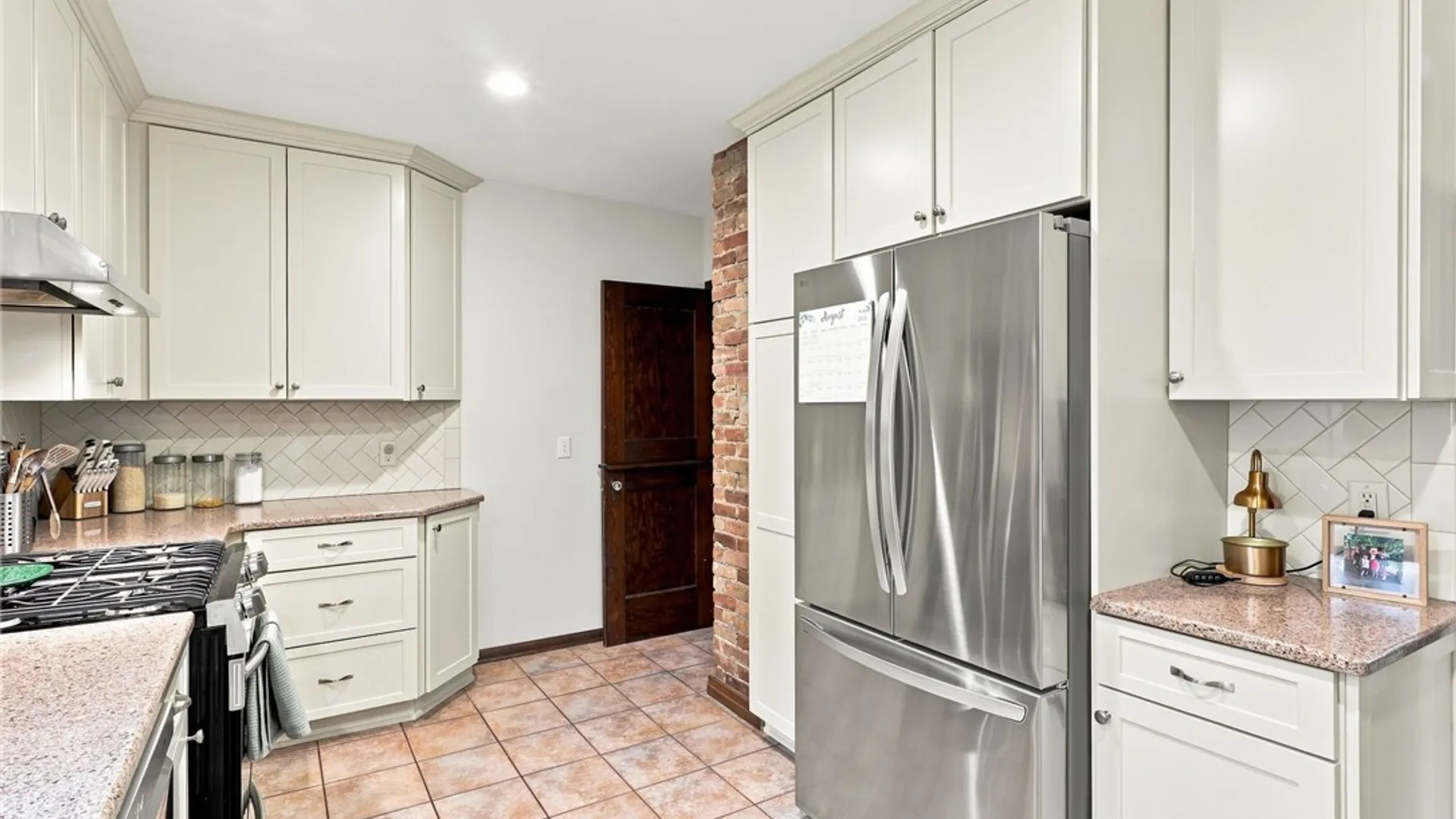 Property at 68 Radcliffe Road, Buffalo, NY 14214 18