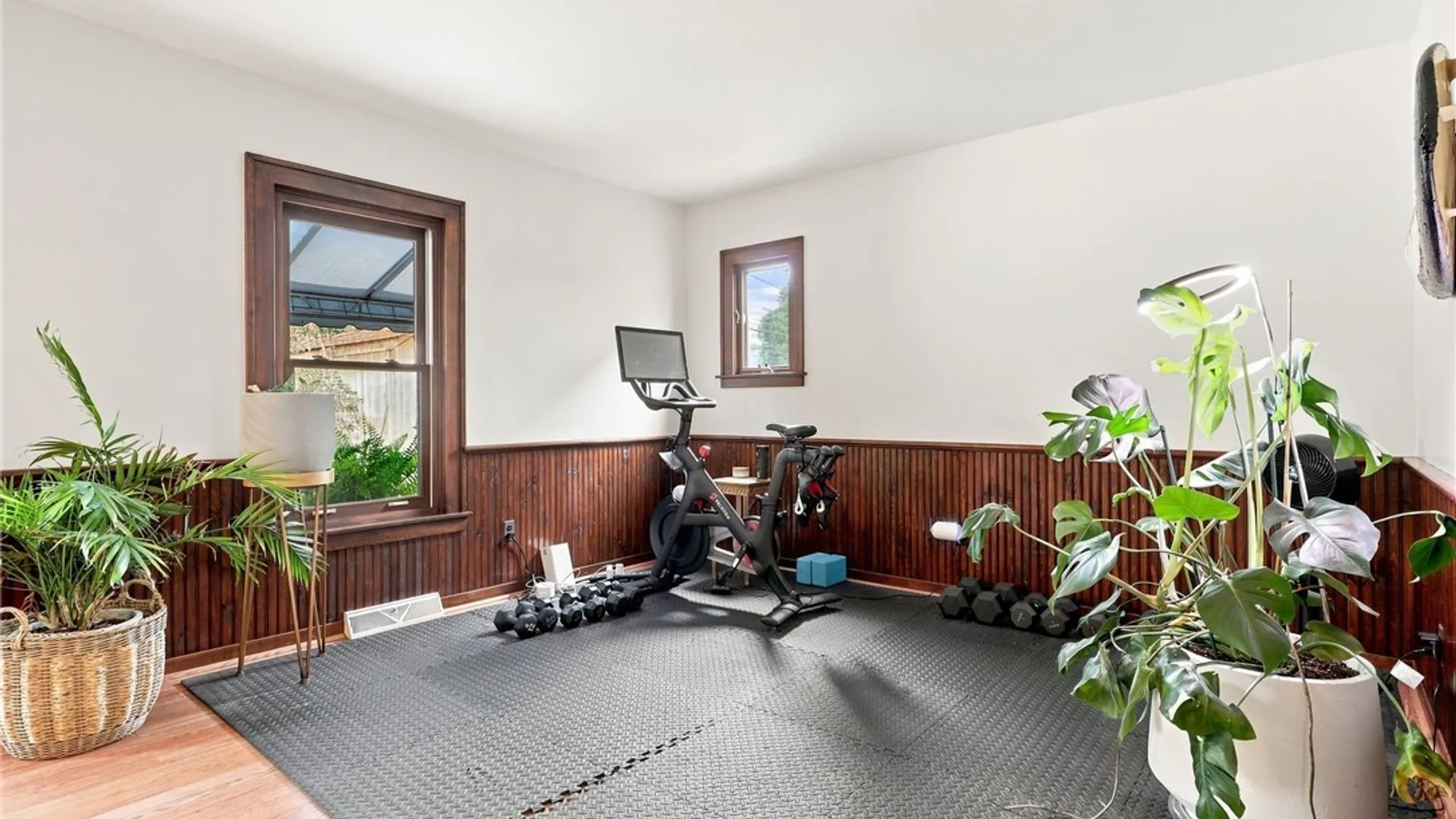 Property at 68 Radcliffe Road, Buffalo, NY 14214 22