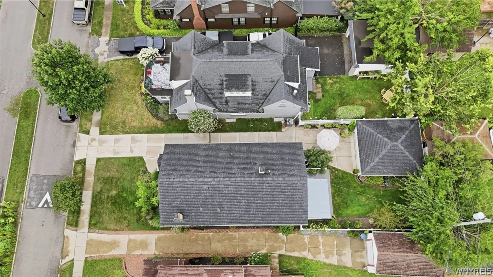 Property at 68 Radcliffe Road, Buffalo, NY 14214 48