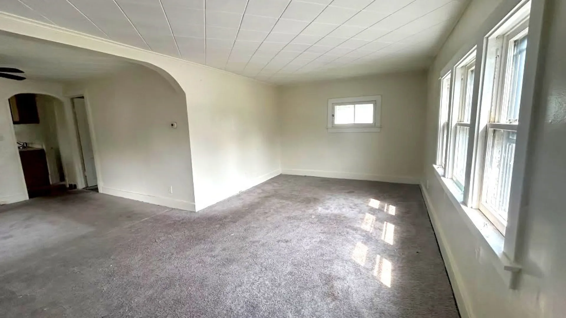 Property at 114 Manhattan Avenue, Buffalo, NY 14215 21