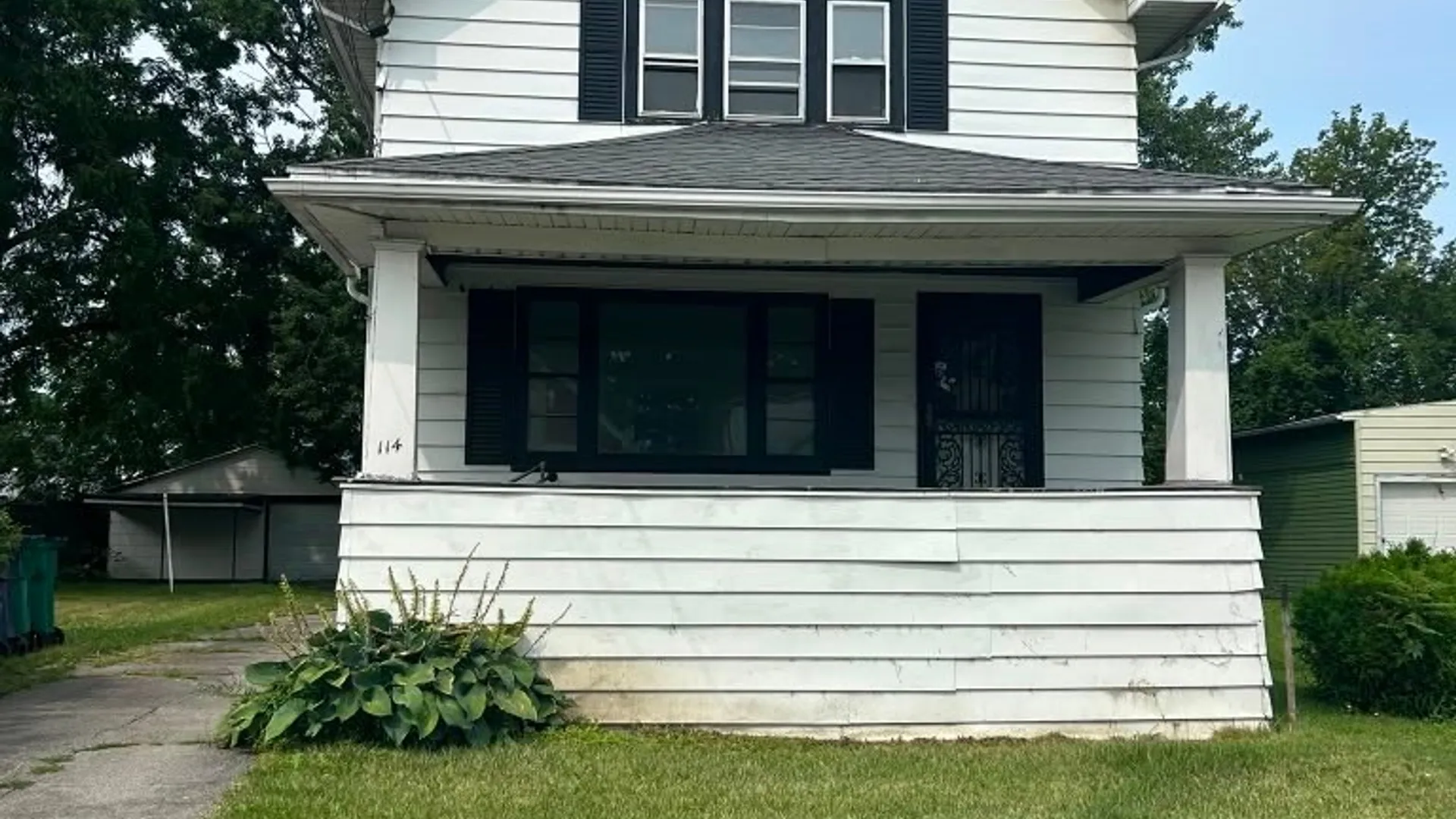 Property at 114 Manhattan Avenue, Buffalo, NY 14215 6