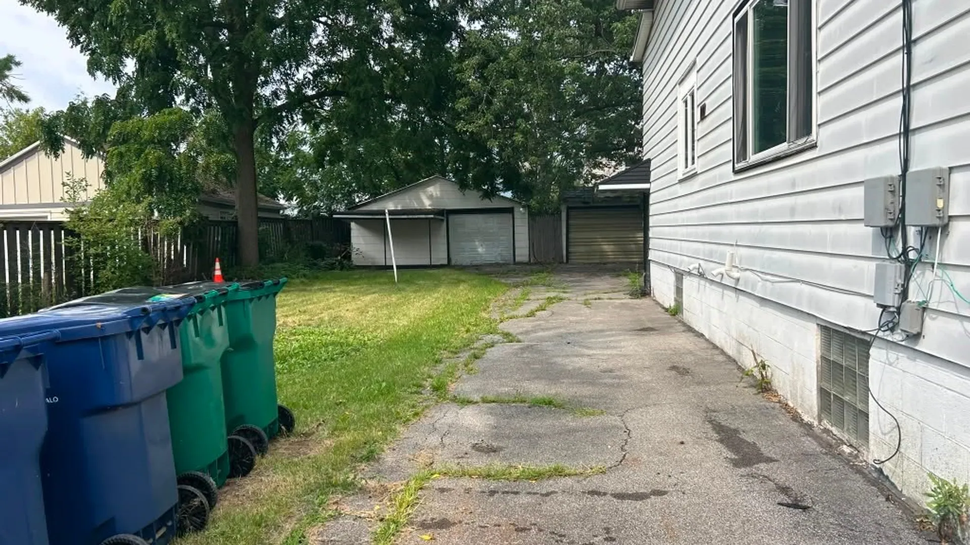 Property at 114 Manhattan Avenue, Buffalo, NY 14215 3