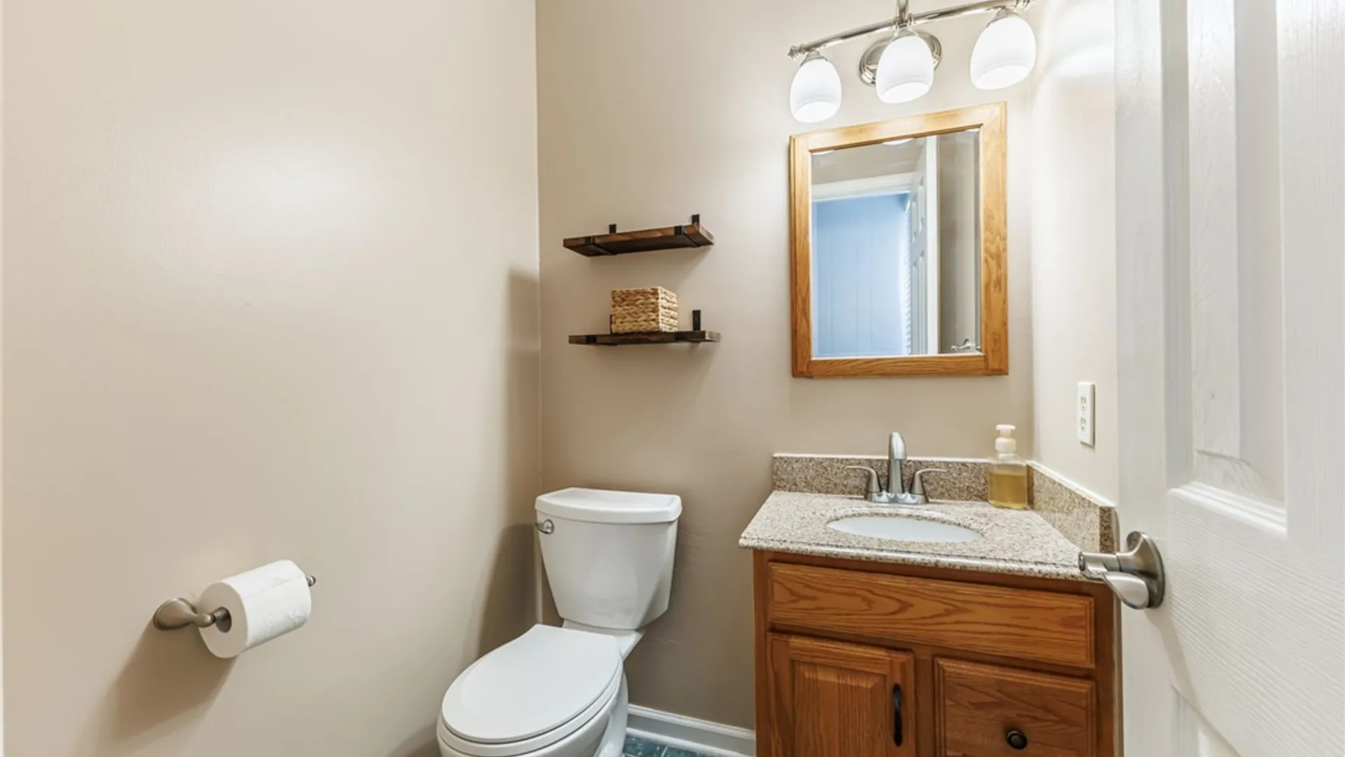 Property at 62 Selborne Chase, Perinton, NY 14450 16