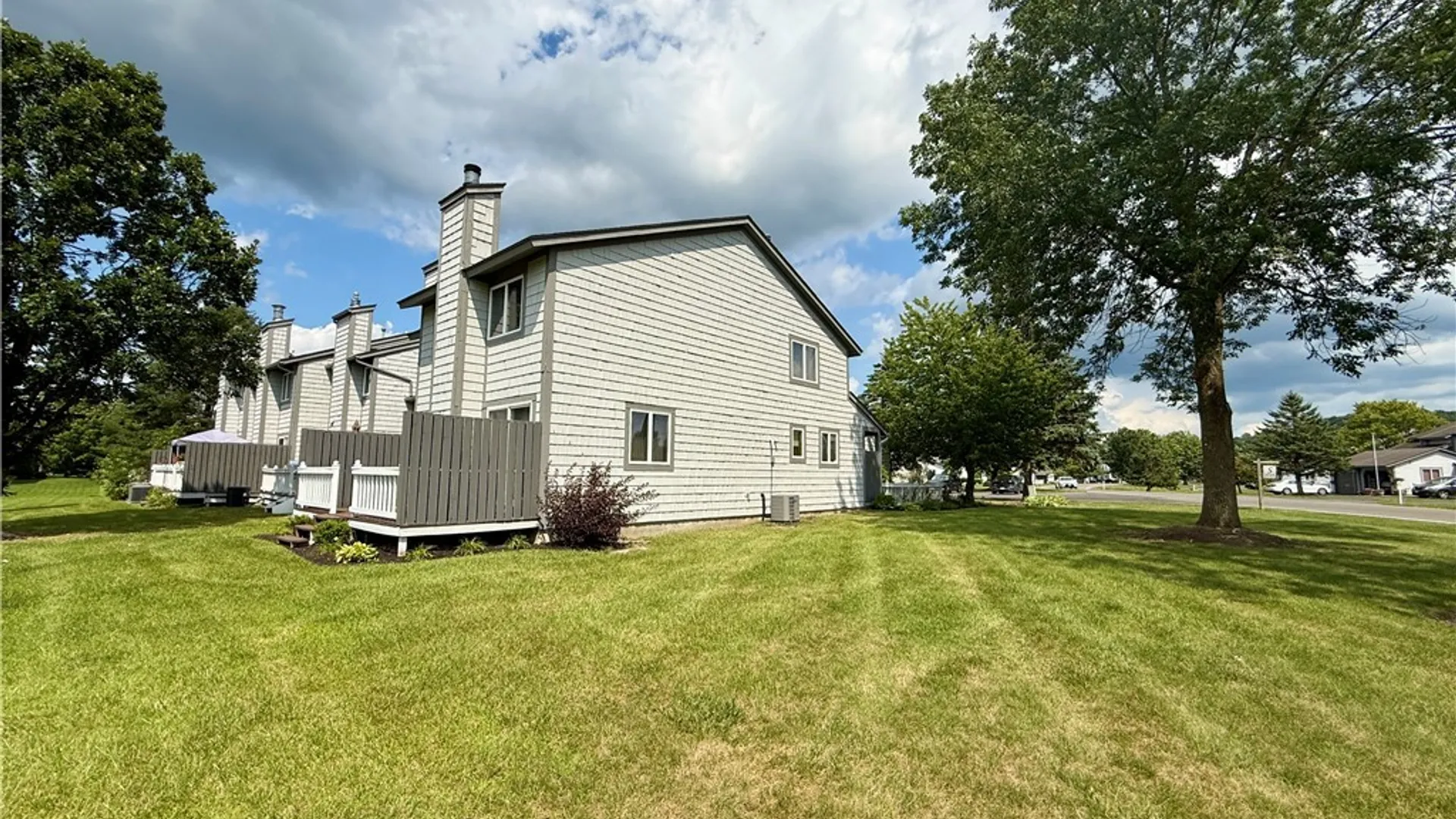 Property at 376 Summerhaven Drive, Manlius, NY 13057 4