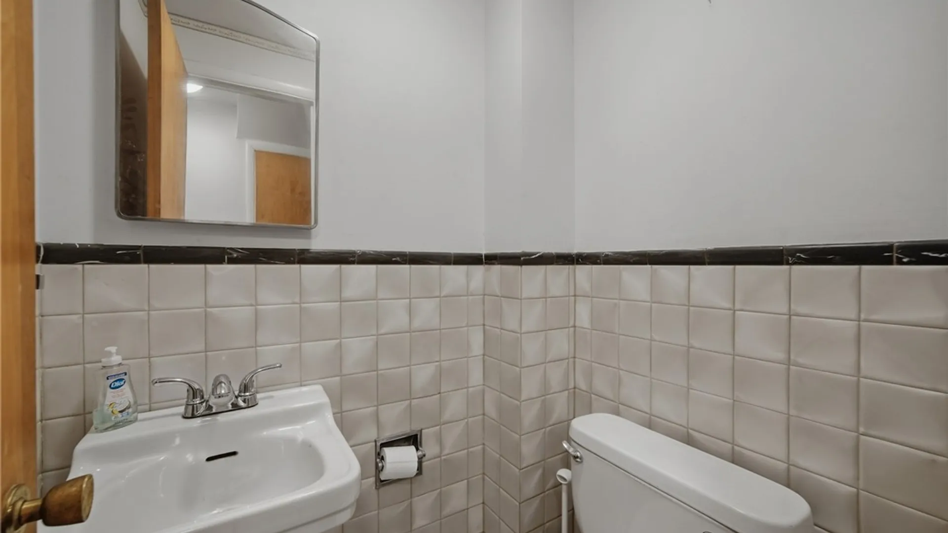 Property at 139 Old Liverpool, Salina, NY 13088 22