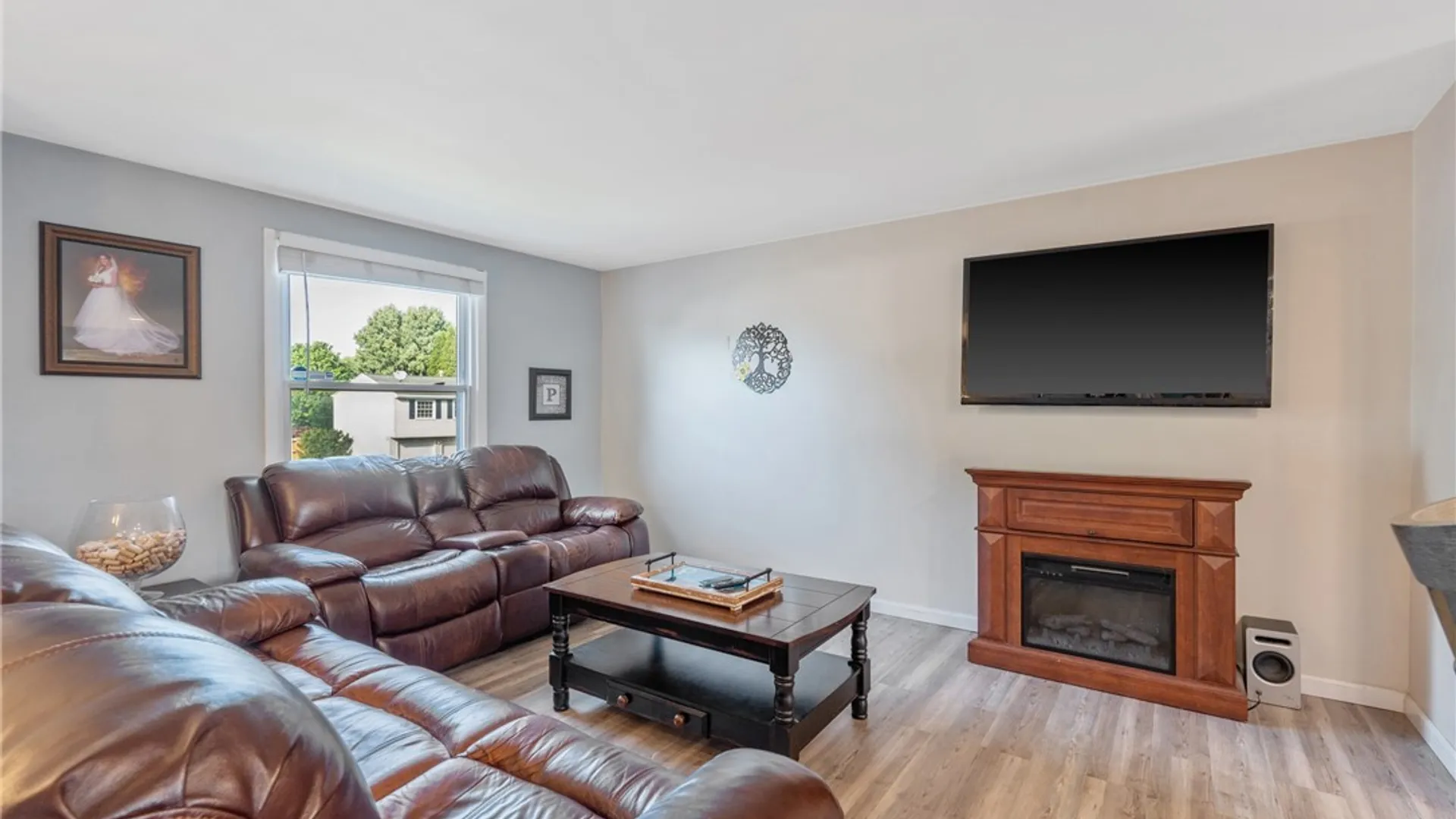 Property at 5013 Dahlia Circle, Clay, NY 13088 7