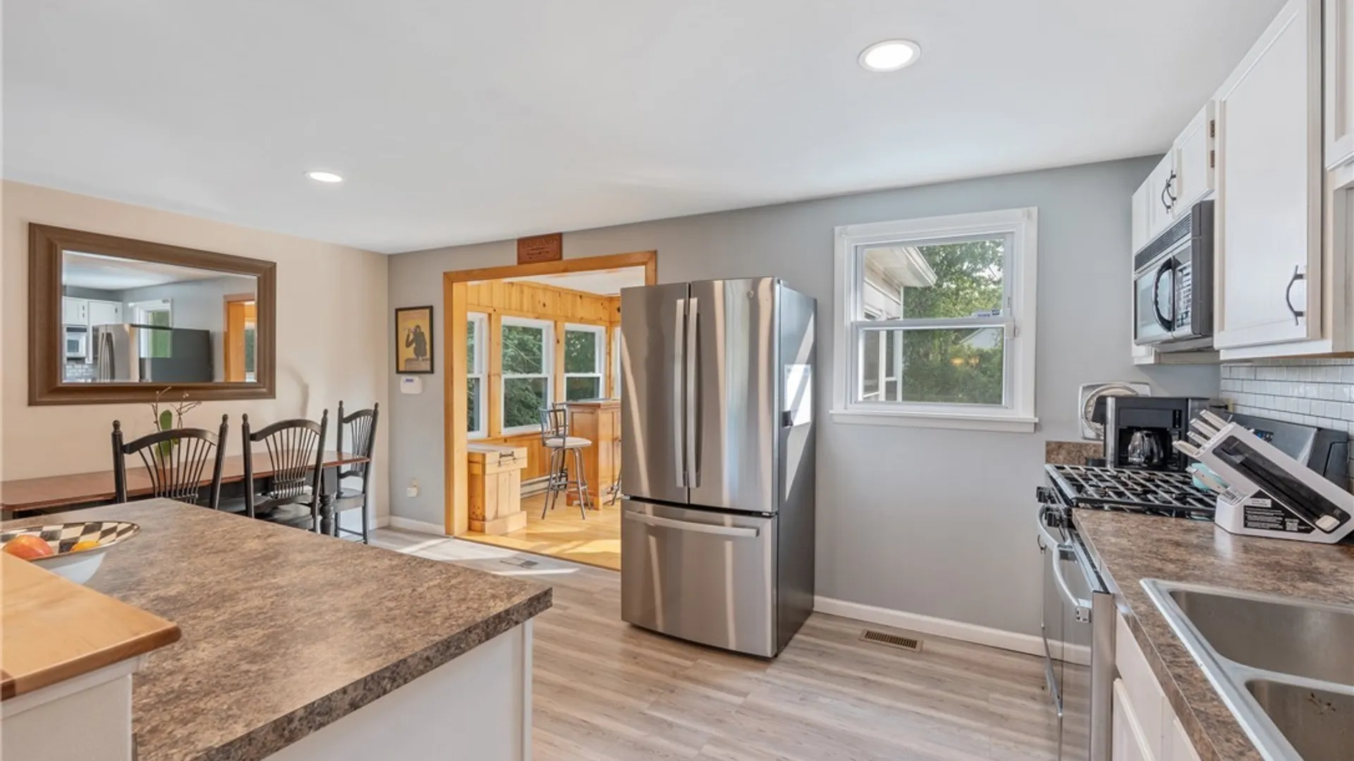 Property at 5013 Dahlia Circle, Clay, NY 13088 15