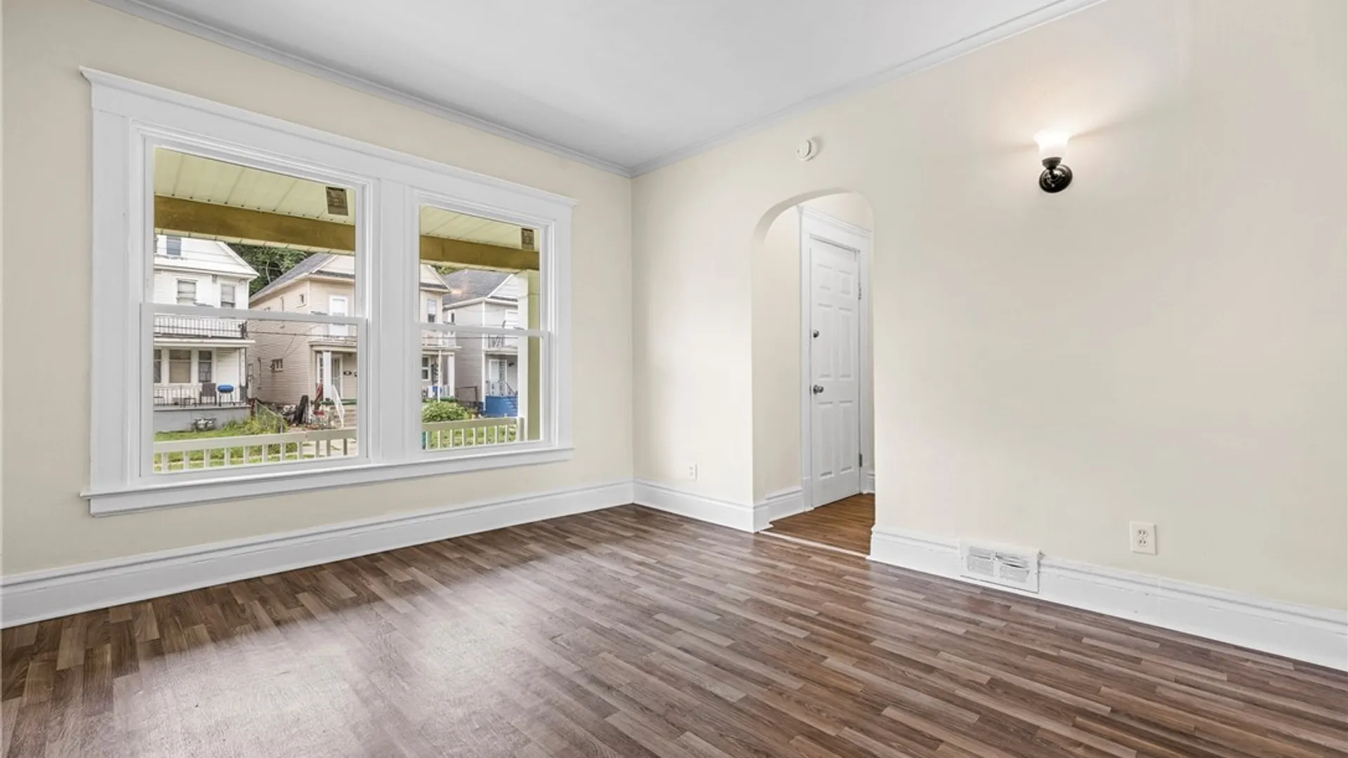 Property at 688 Riley Street, Buffalo, NY 14211 5