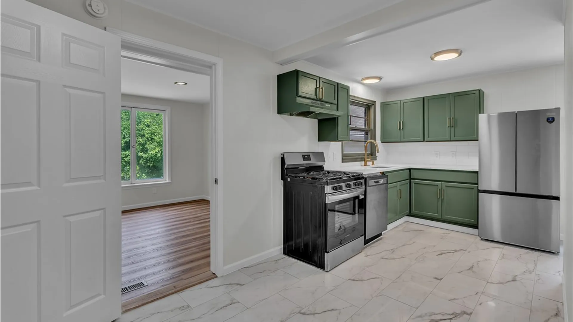 Property at 41 Jasper Drive, Amherst, NY 14226 14