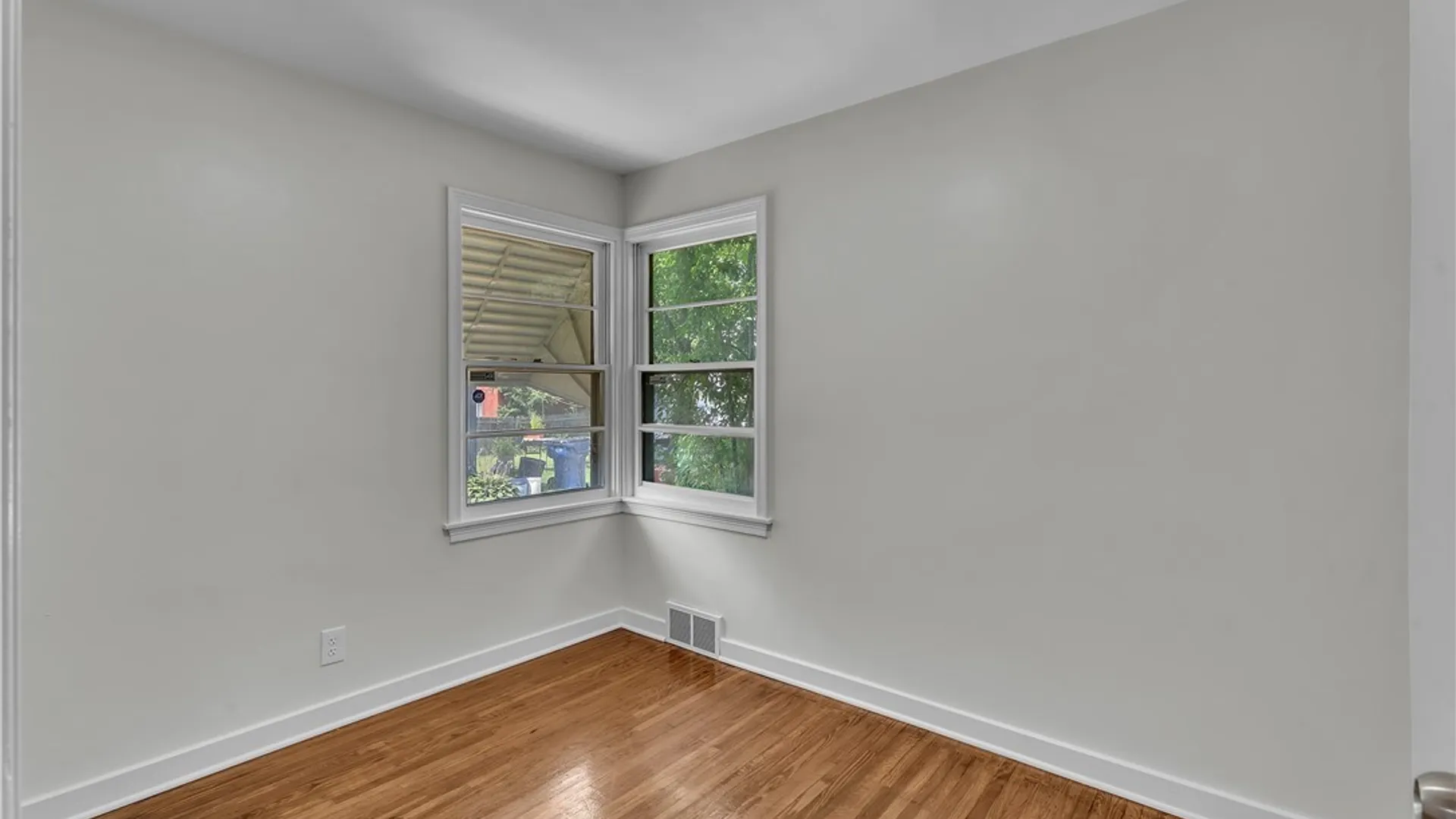 Property at 41 Jasper Drive, Amherst, NY 14226 25