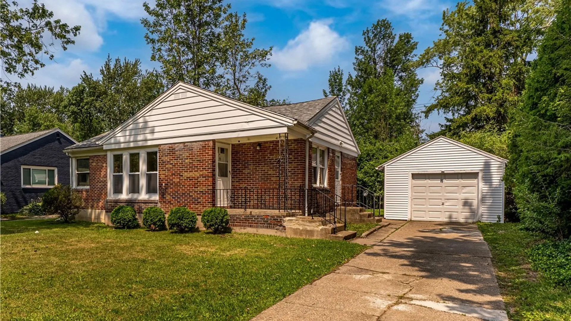 Property at 41 Jasper Drive, Amherst, NY 14226 32