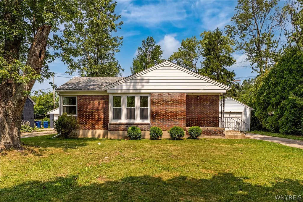 Property at 41 Jasper Drive, Amherst, NY 14226