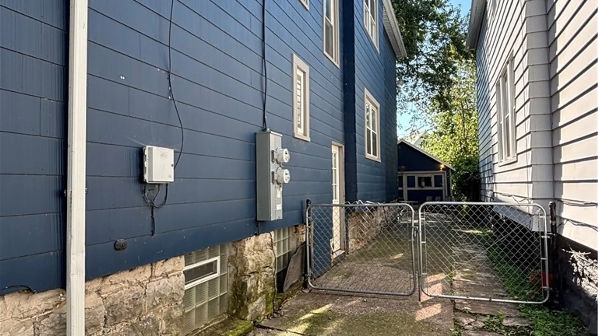 Property at 100 Southside Parkway, Buffalo, NY 14220 15